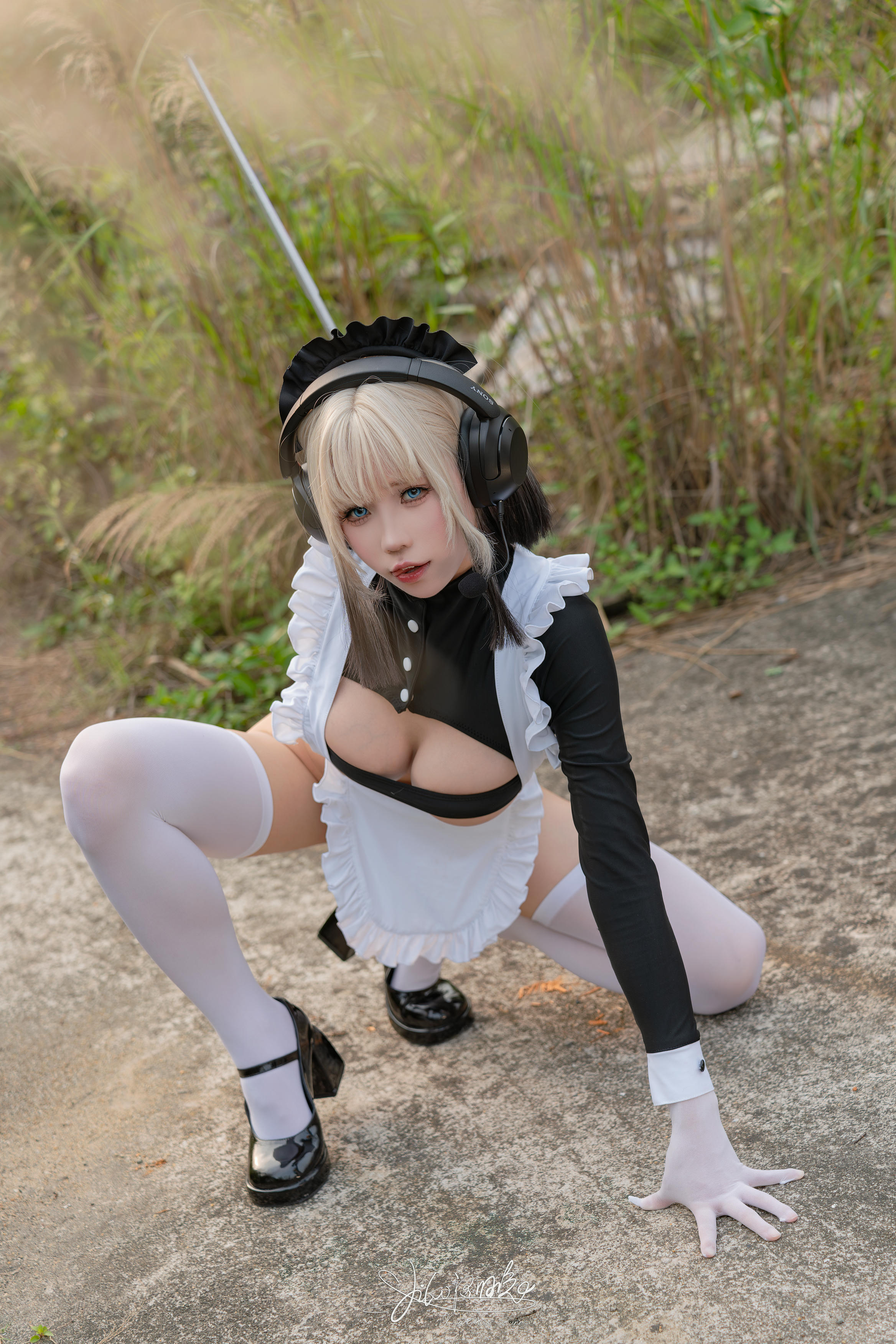 Yiko湿润兔 NO.193 24.10月作品『战斗女仆』动感光波 [76P1V 1.62GB]_第1集