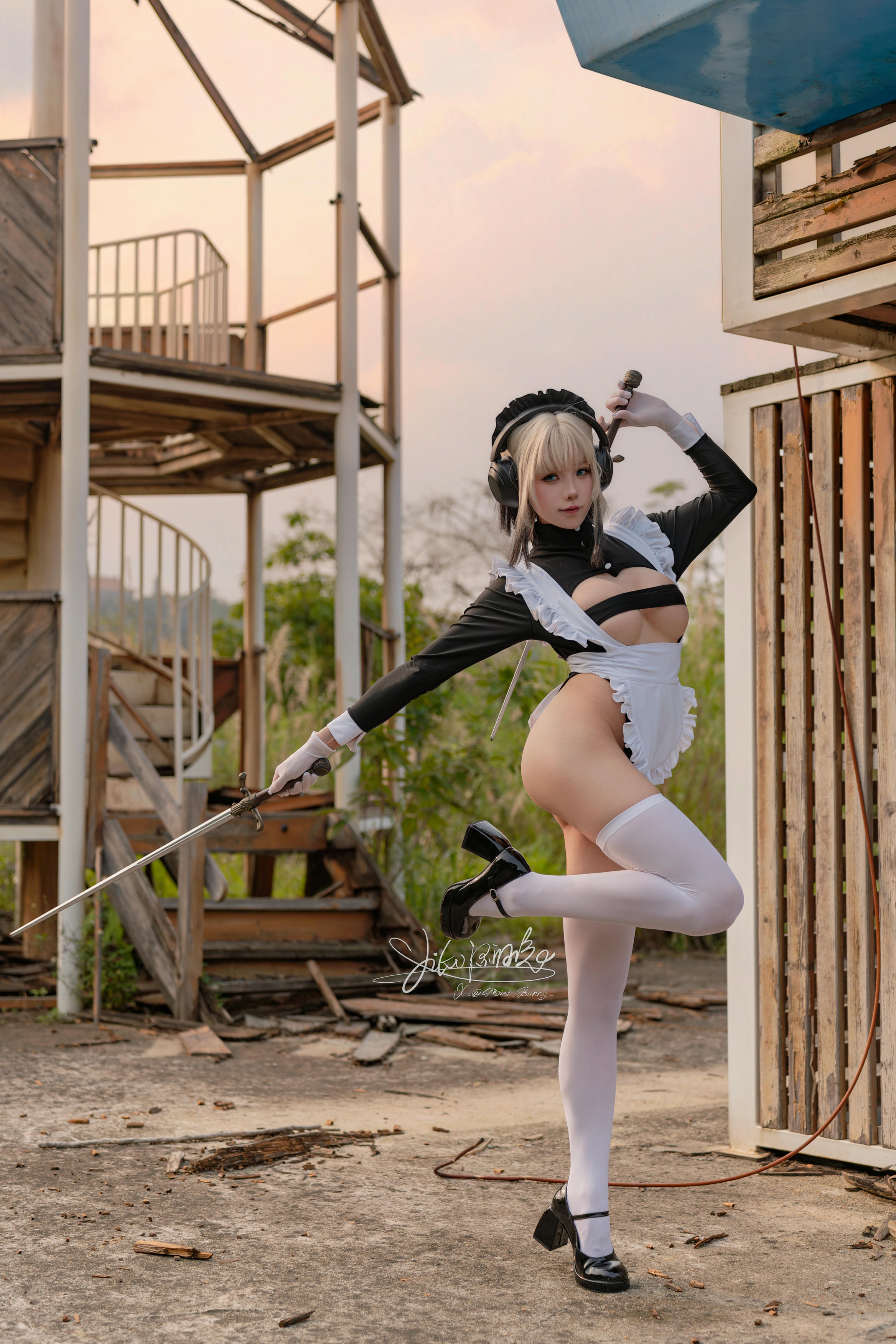 Yiko湿润兔 NO.193 24.10月作品『战斗女仆』动感光波 [76P1V 1.62GB]_第1集