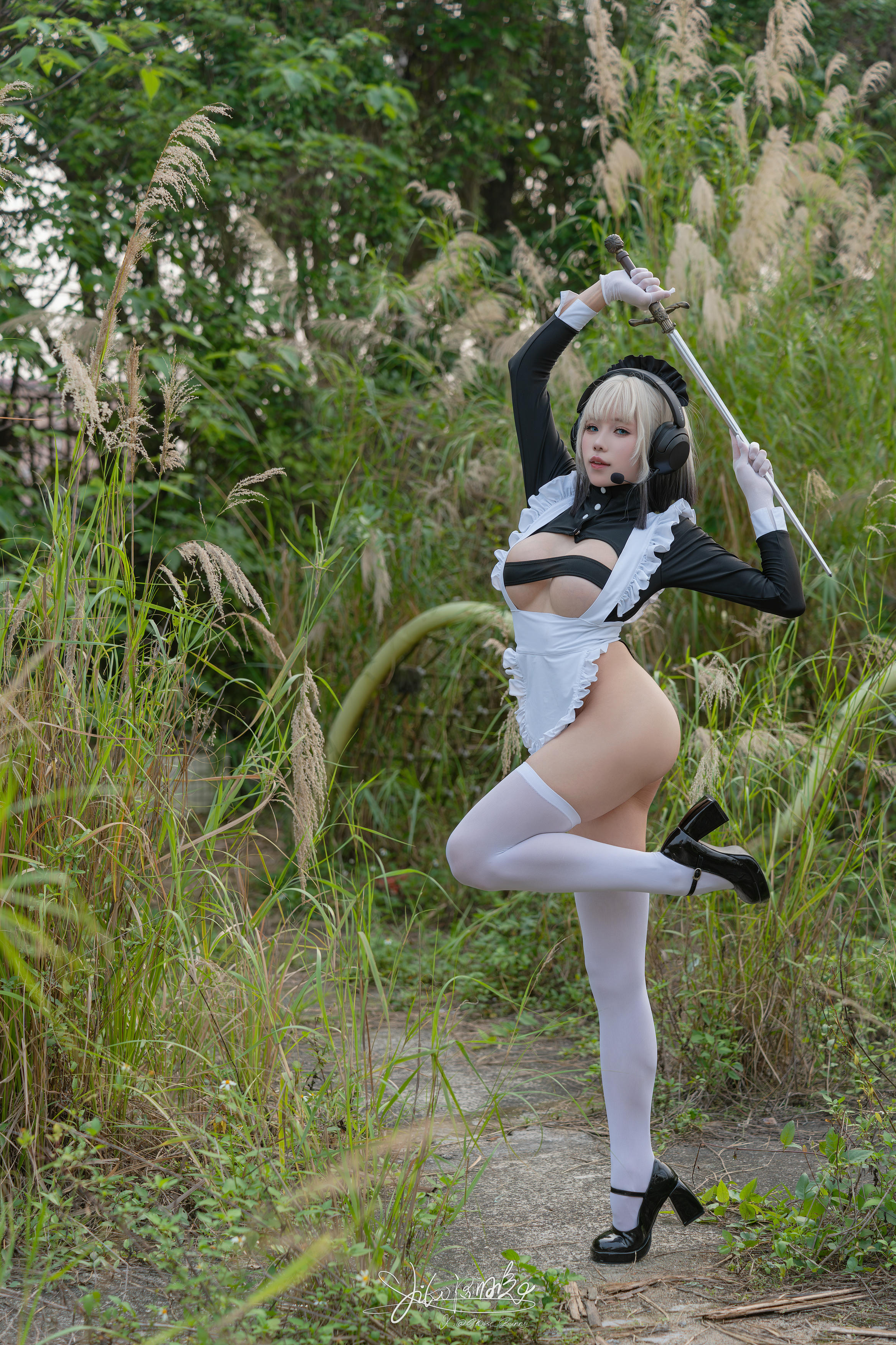 Yiko湿润兔 NO.193 24.10月作品『战斗女仆』动感光波 [76P1V 1.62GB]_第2集