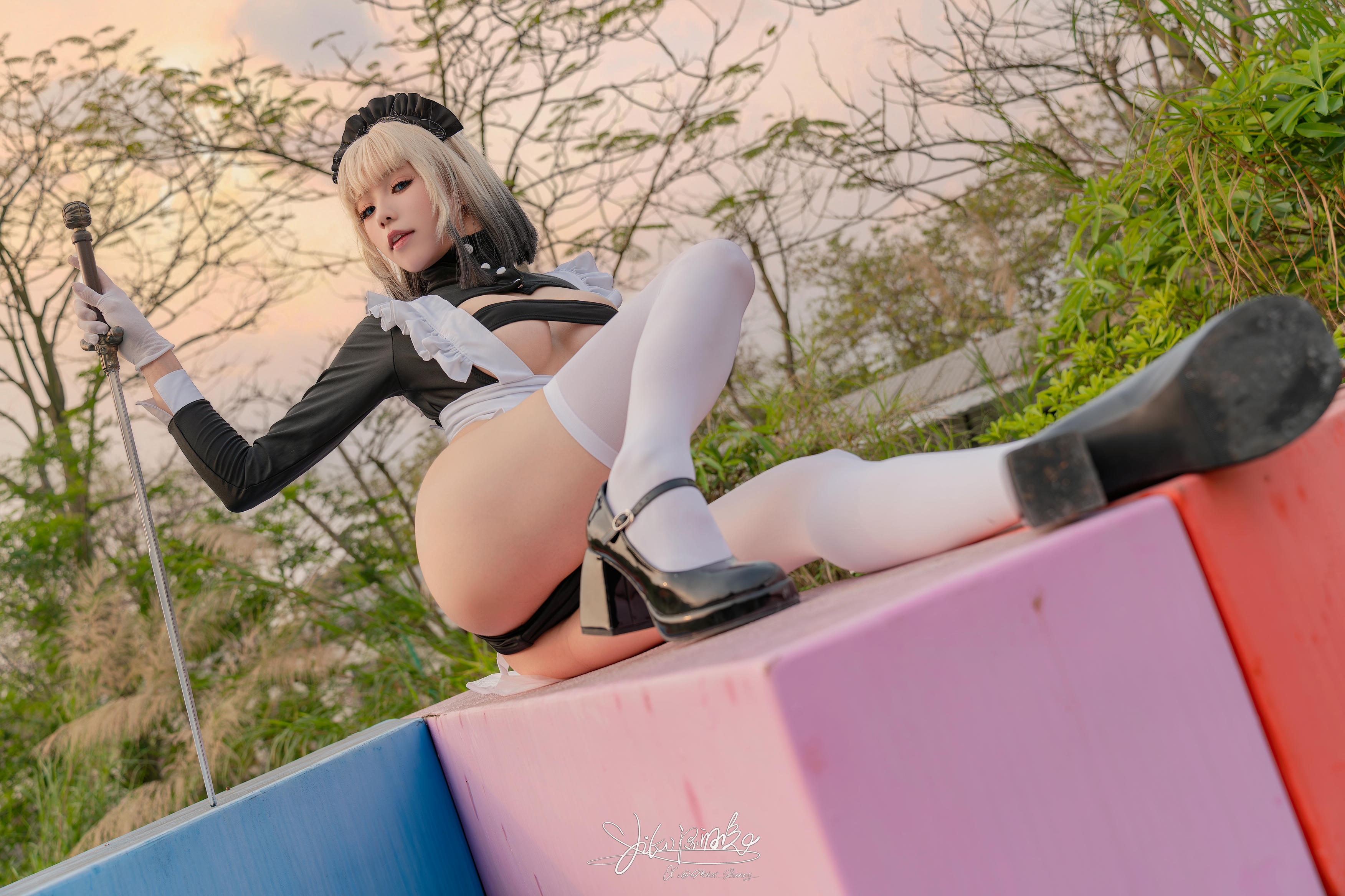 Yiko湿润兔 NO.193 24.10月作品『战斗女仆』动感光波 [76P1V 1.62GB]_第2集