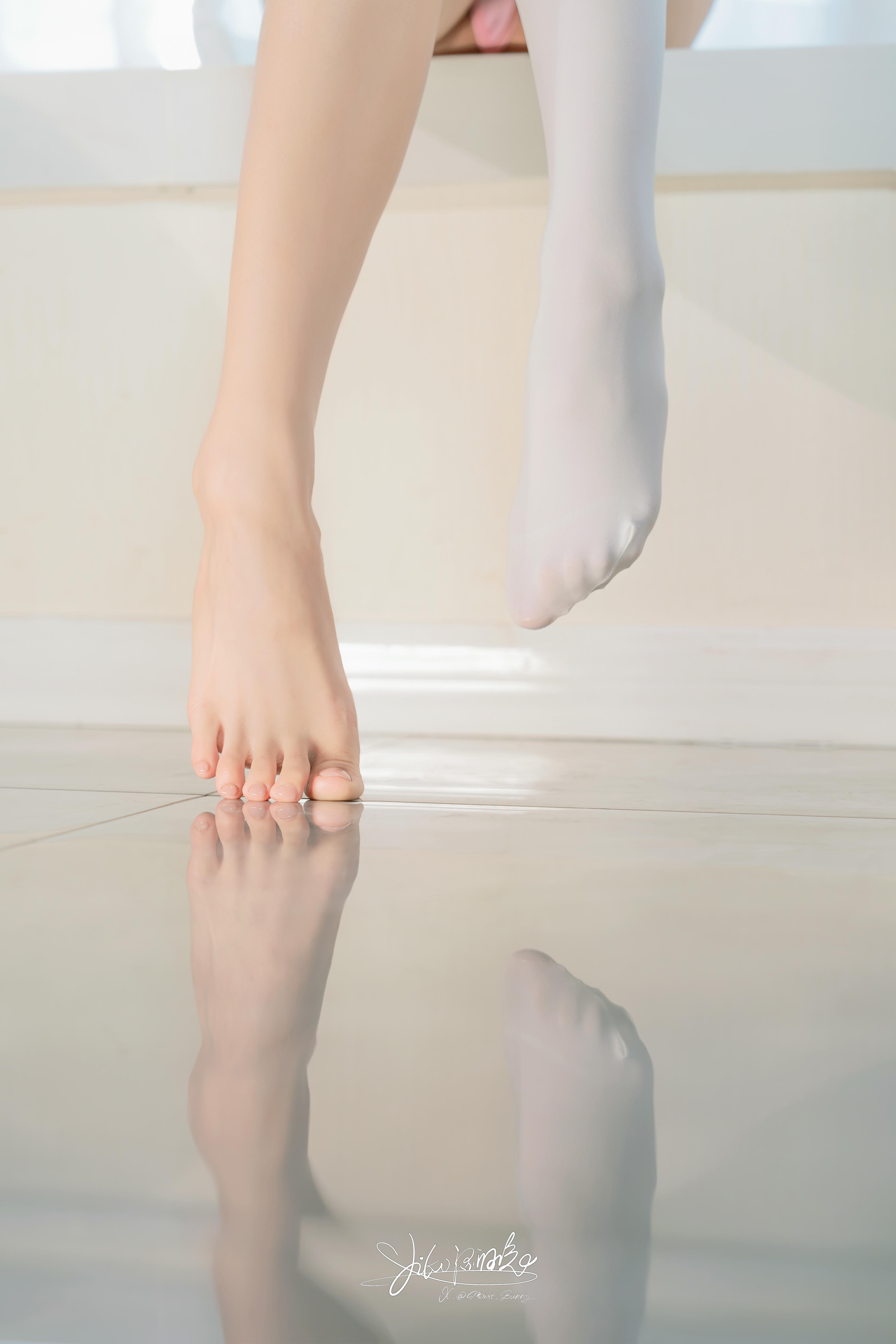 Yiko湿润兔 NO.194 24.10月月票特典『欢迎回家』Mr.Chu [41P1V 1.80GB]_第2集