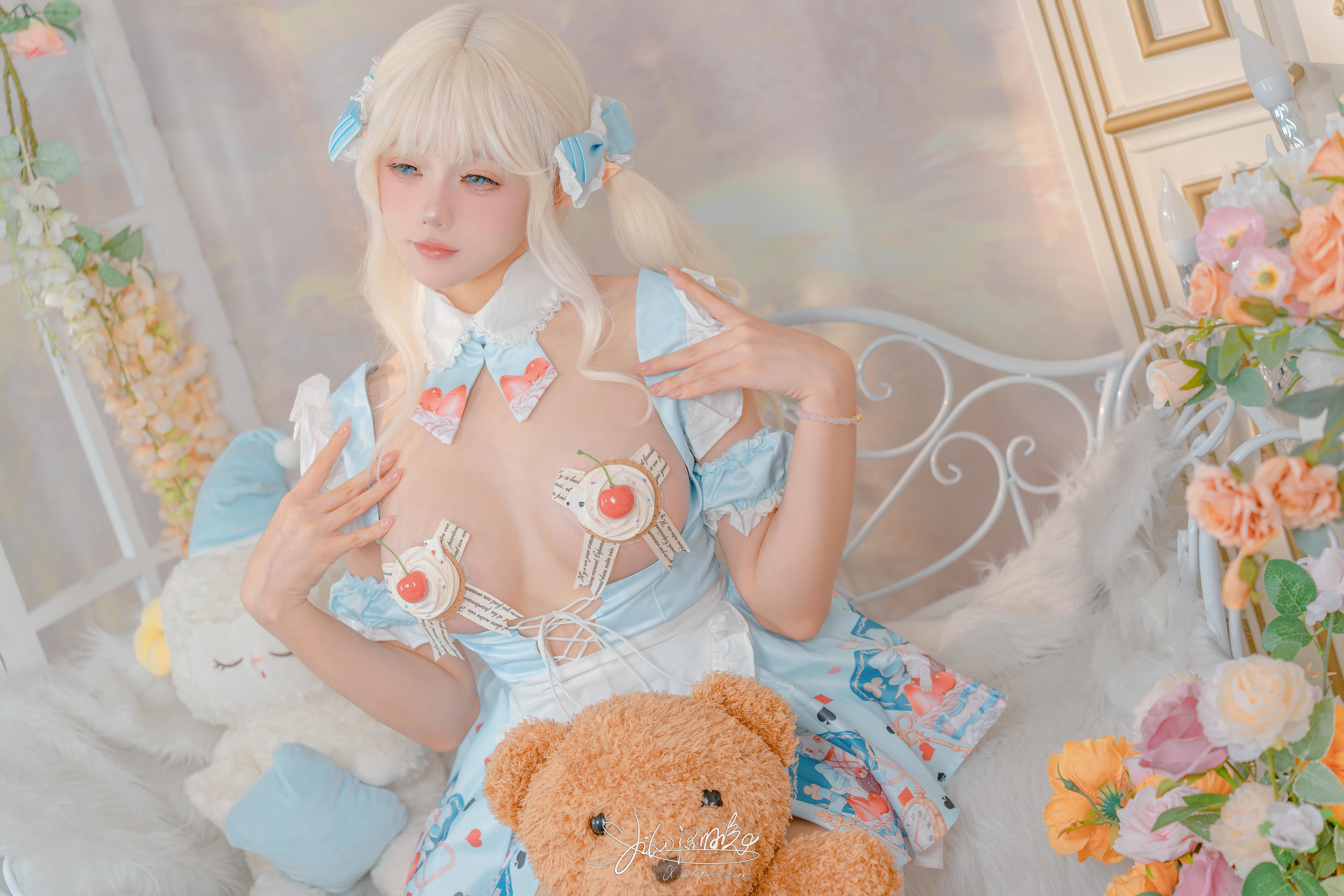 Yiko湿润兔 NO.196 24.11月月票特典『爱丽丝蛋糕』[57P 912MB]_第1集