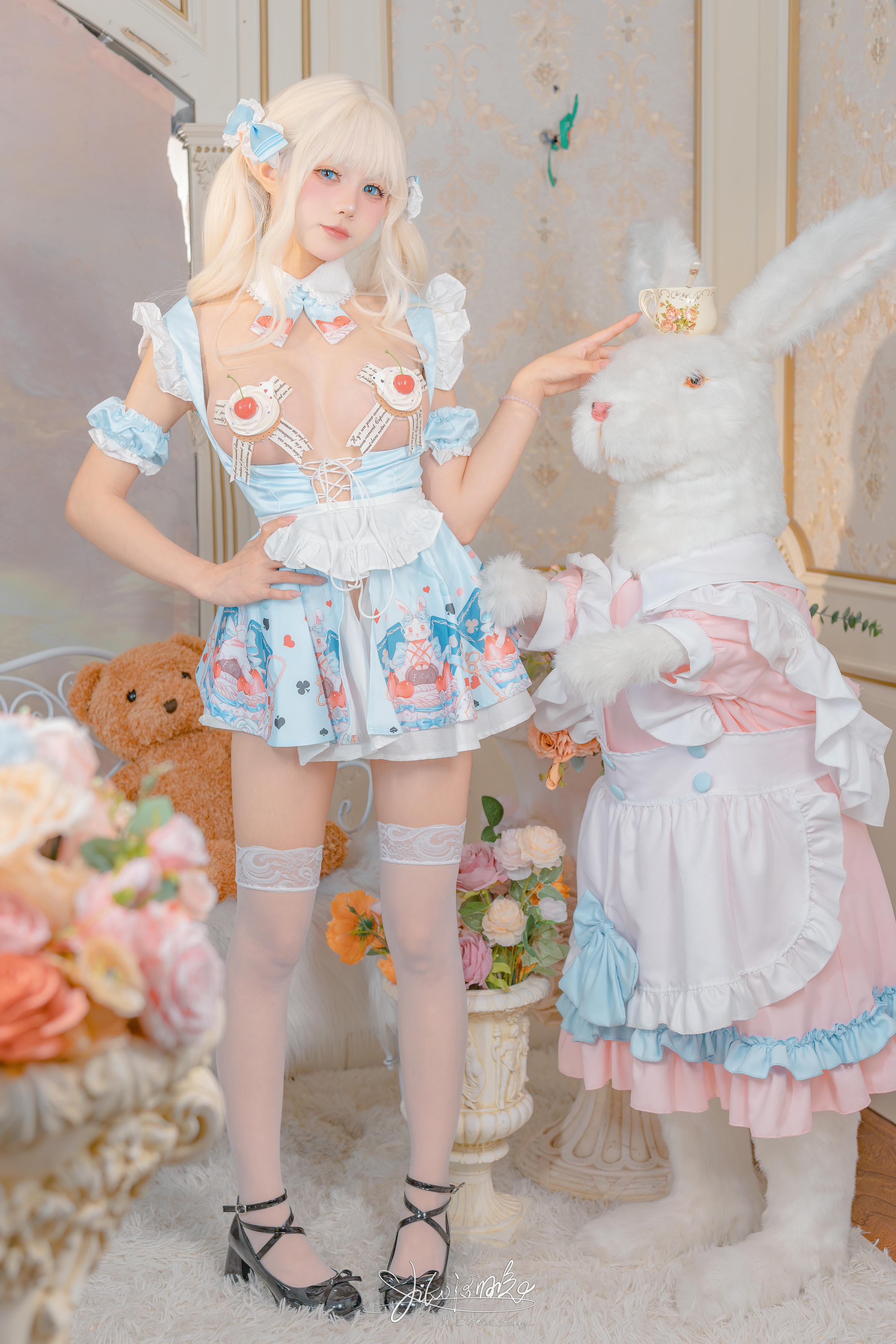 Yiko湿润兔 NO.196 24.11月月票特典『爱丽丝蛋糕』[57P 912MB]_第1集