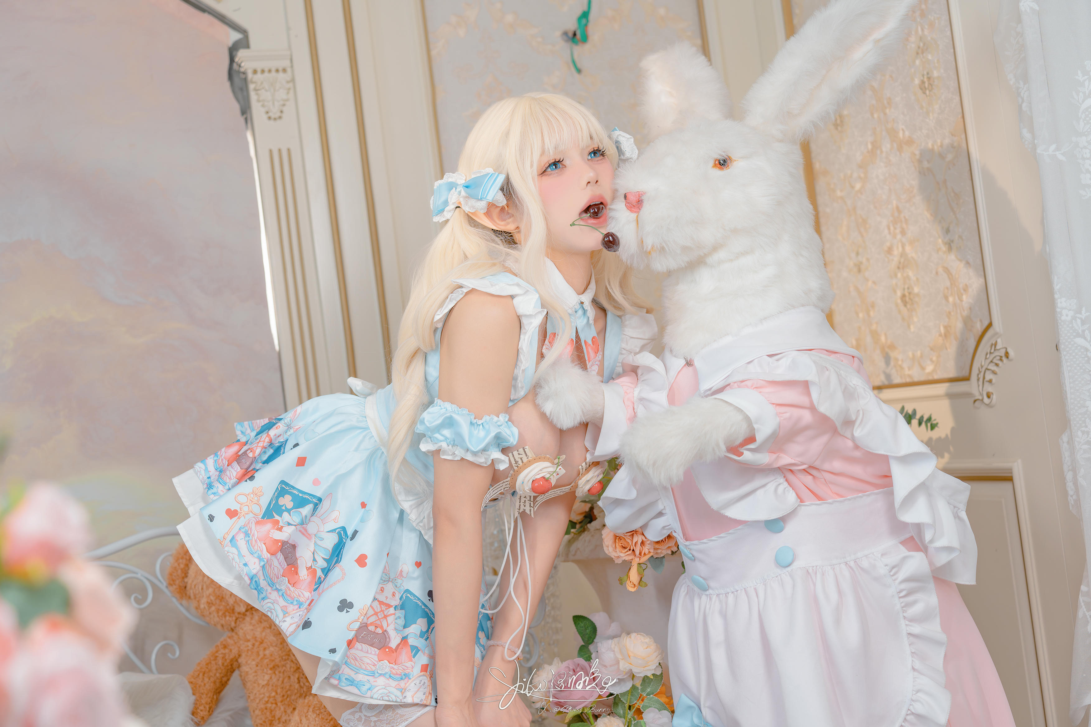 Yiko湿润兔 NO.196 24.11月月票特典『爱丽丝蛋糕』[57P 912MB]_第1集