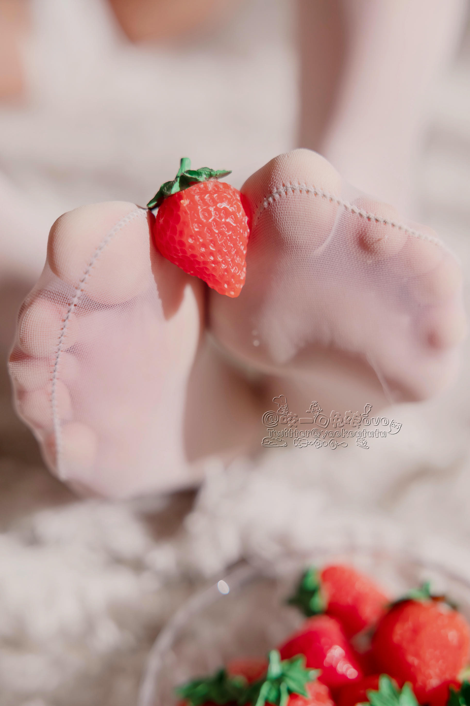 黏黏团子兔 NO.028 咬一口兔娘 黑白女仆 [58P-438MB]_第3集