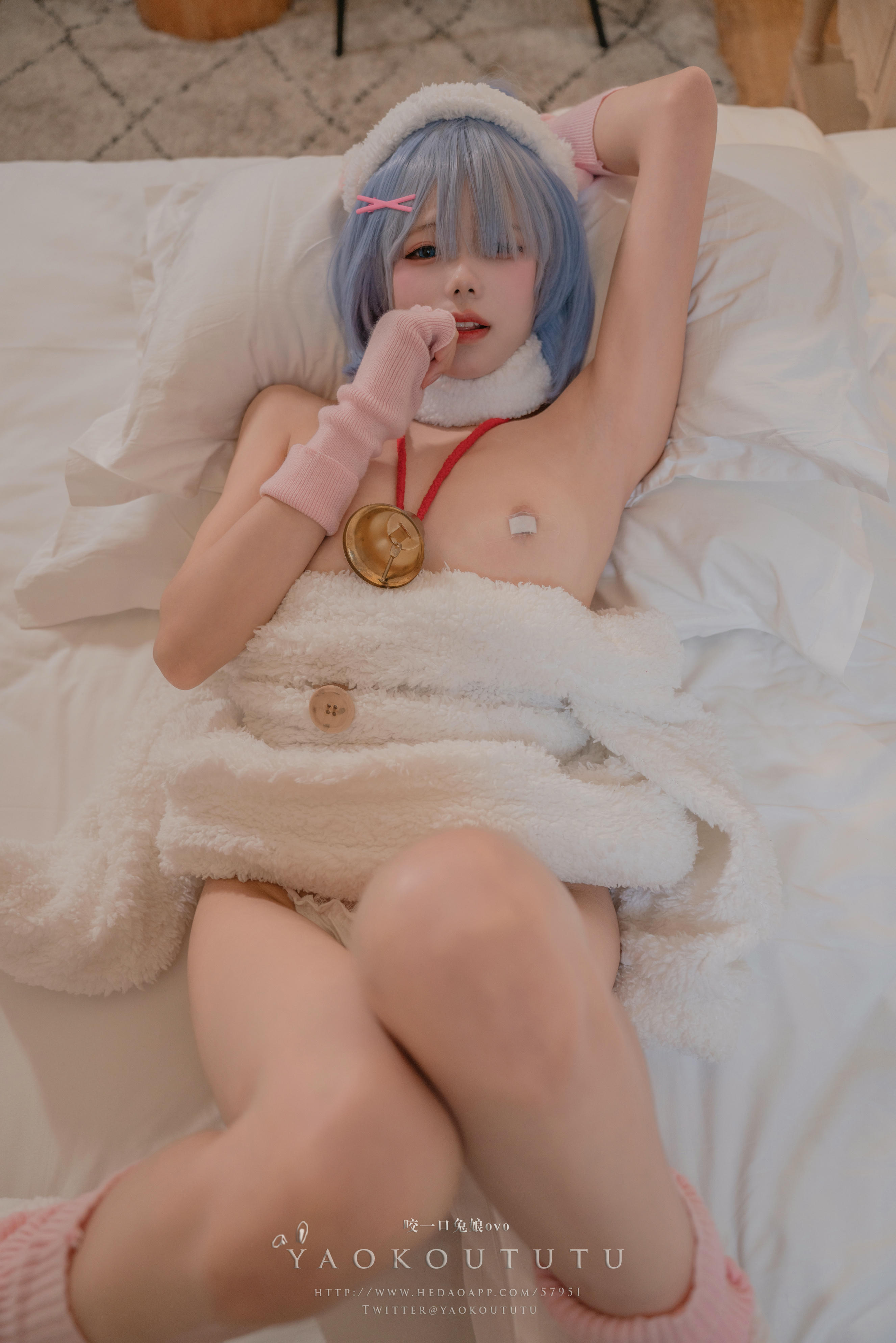 黏黏团子兔 NO.056 咬一口兔娘ovo 蕾姆咩咩 [53P 992MB]_第3集