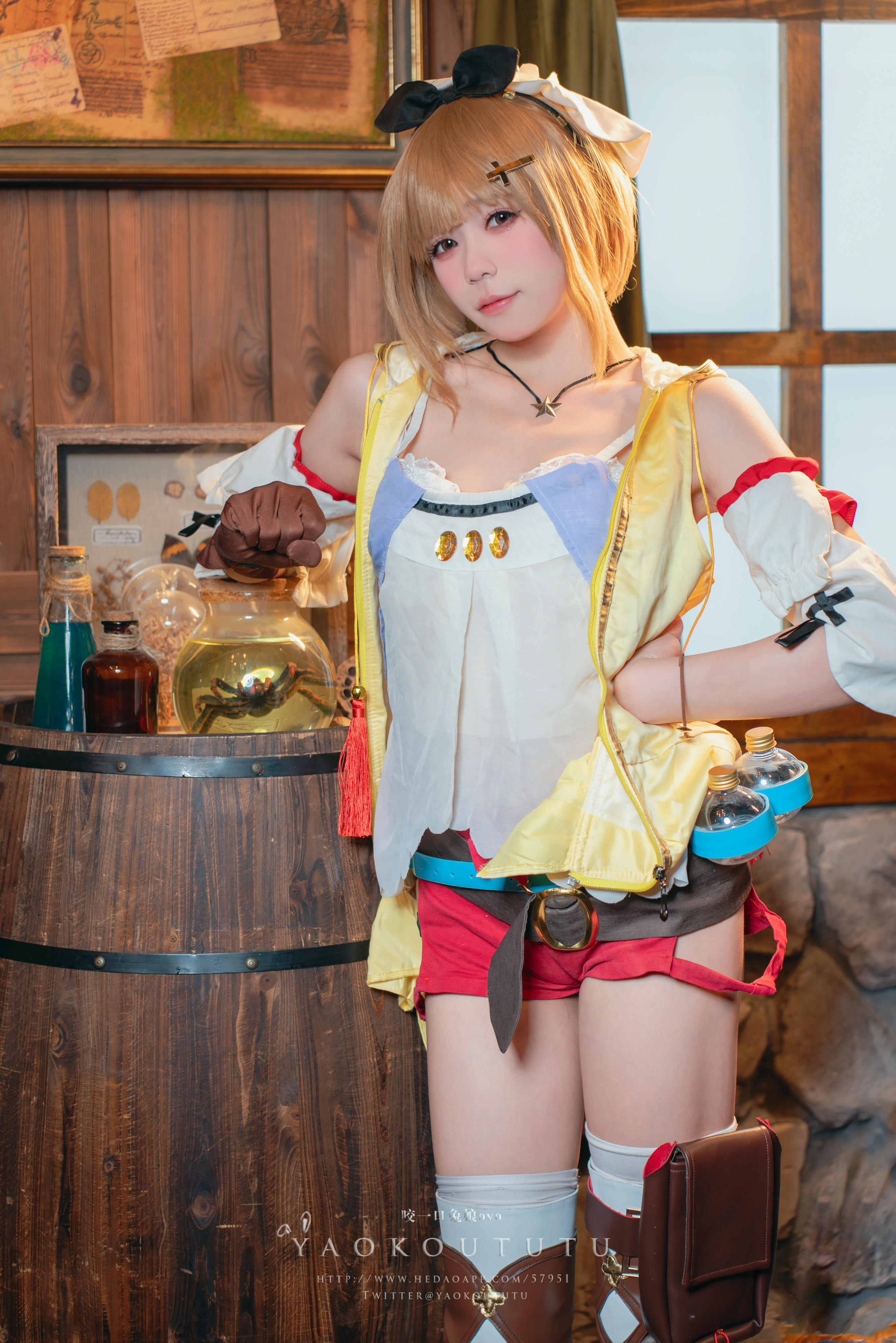 黏黏团子兔 NO.073 咬一口兔娘ovo 『莱莎的秘密工坊』和我交往吗 [53P1V 1.12GB]_第1集