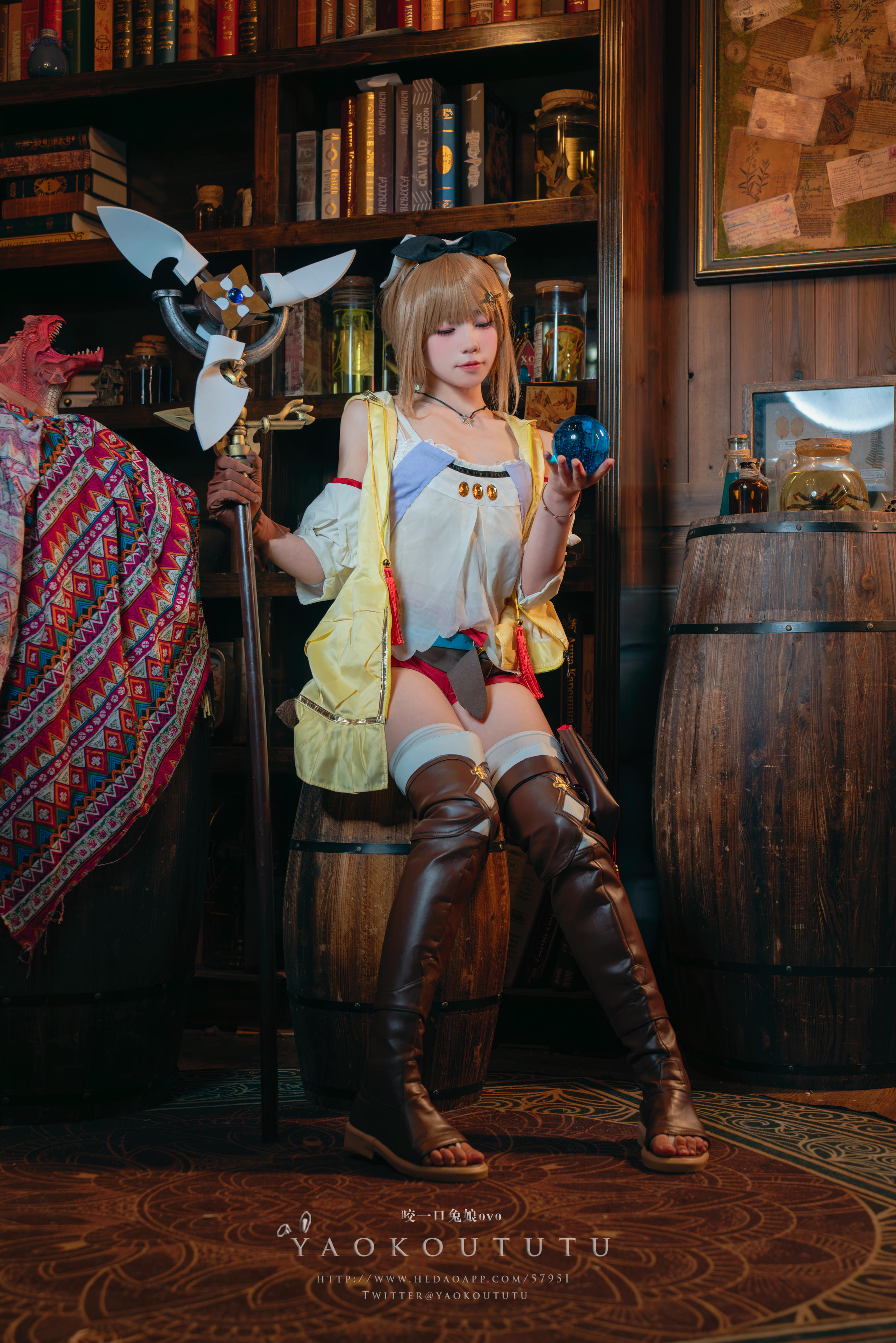 黏黏团子兔 NO.073 咬一口兔娘ovo 『莱莎的秘密工坊』和我交往吗 [53P1V 1.12GB]_第1集