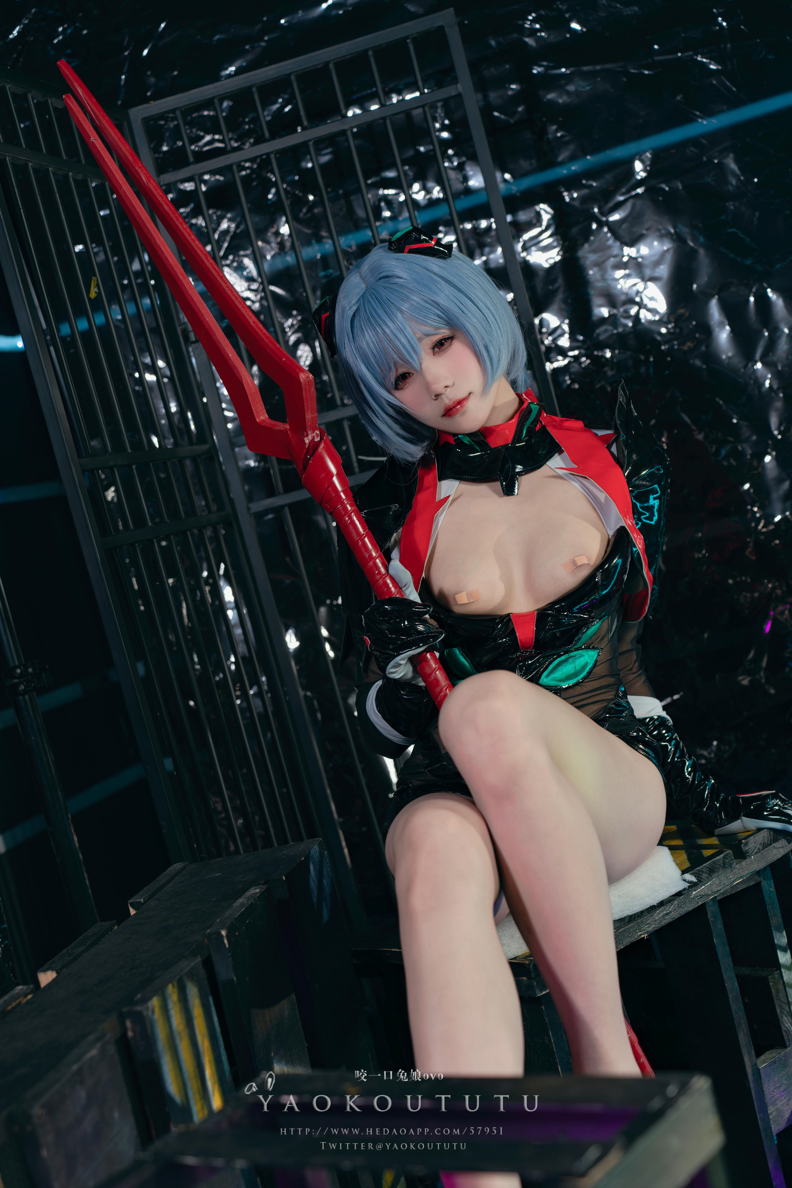 黏黏团子兔 NO.075 咬一口兔娘ovo『黑凌波+1V小剧场』[51P1V 1GB]_第2集