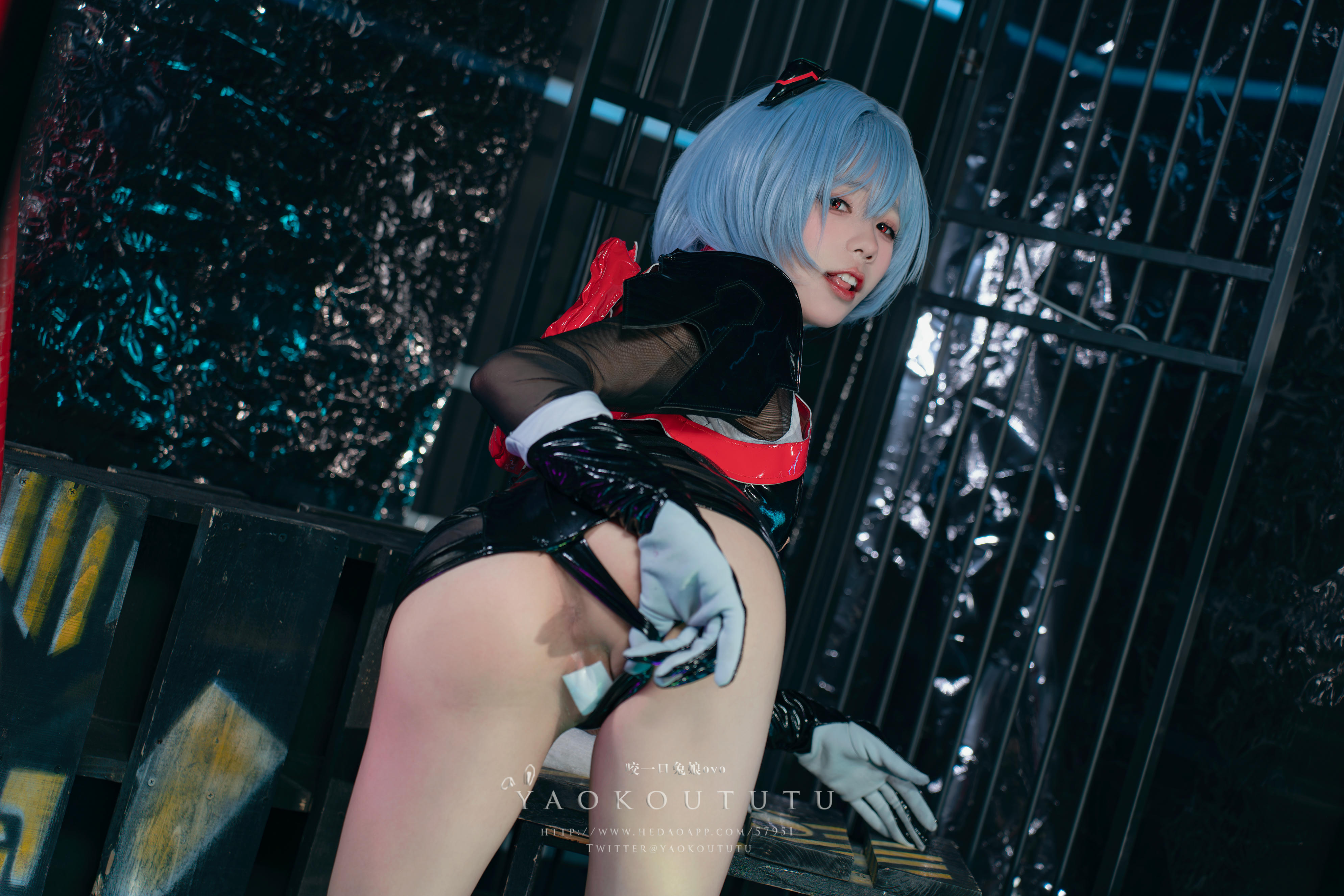 黏黏团子兔 NO.075 咬一口兔娘ovo『黑凌波+1V小剧场』[51P1V 1GB]_第3集