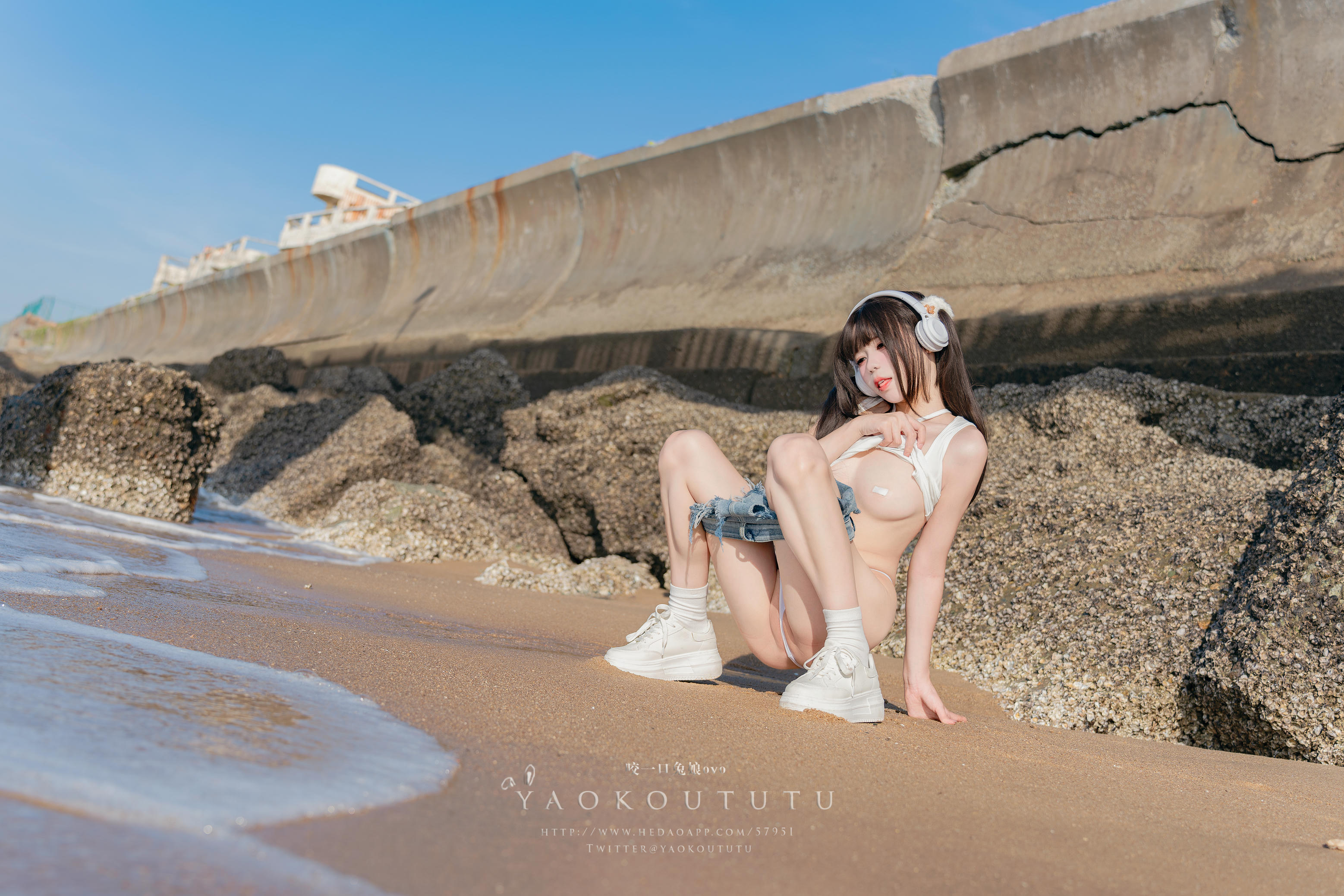 黏黏团子兔 NO.081 咬一口兔娘ovo 八月订阅『海音旋律』Mr.Chu [71P1V 1.44GB]_第2集