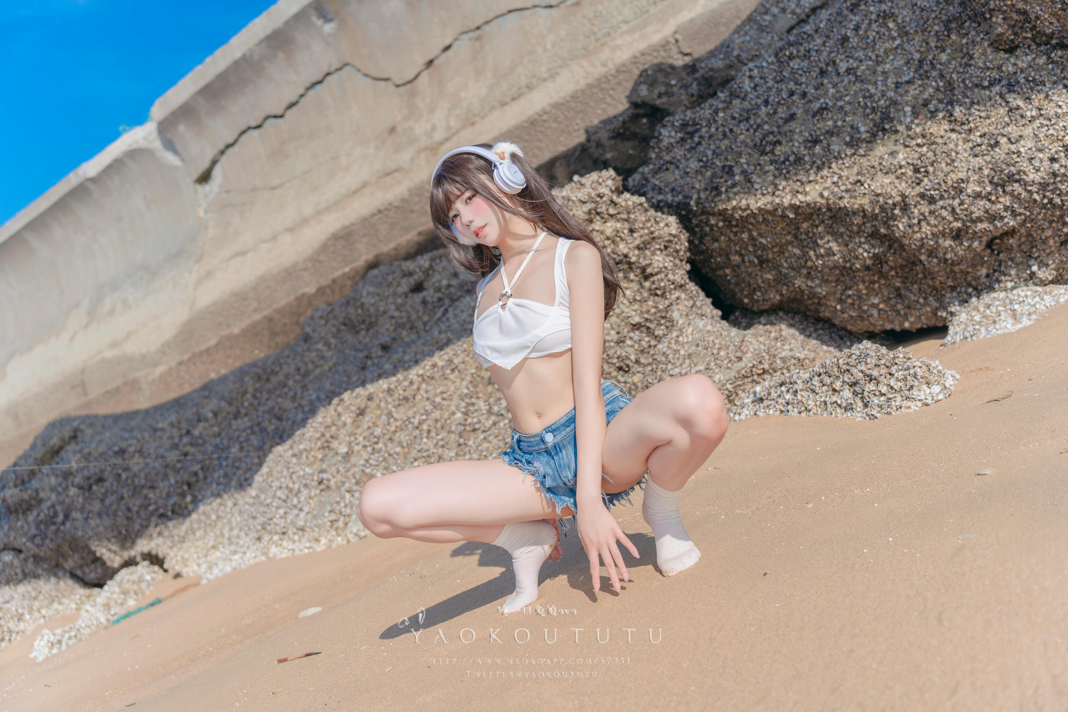 黏黏团子兔 NO.081 咬一口兔娘ovo 八月订阅『海音旋律』Mr.Chu [71P1V 1.44GB]_第3集