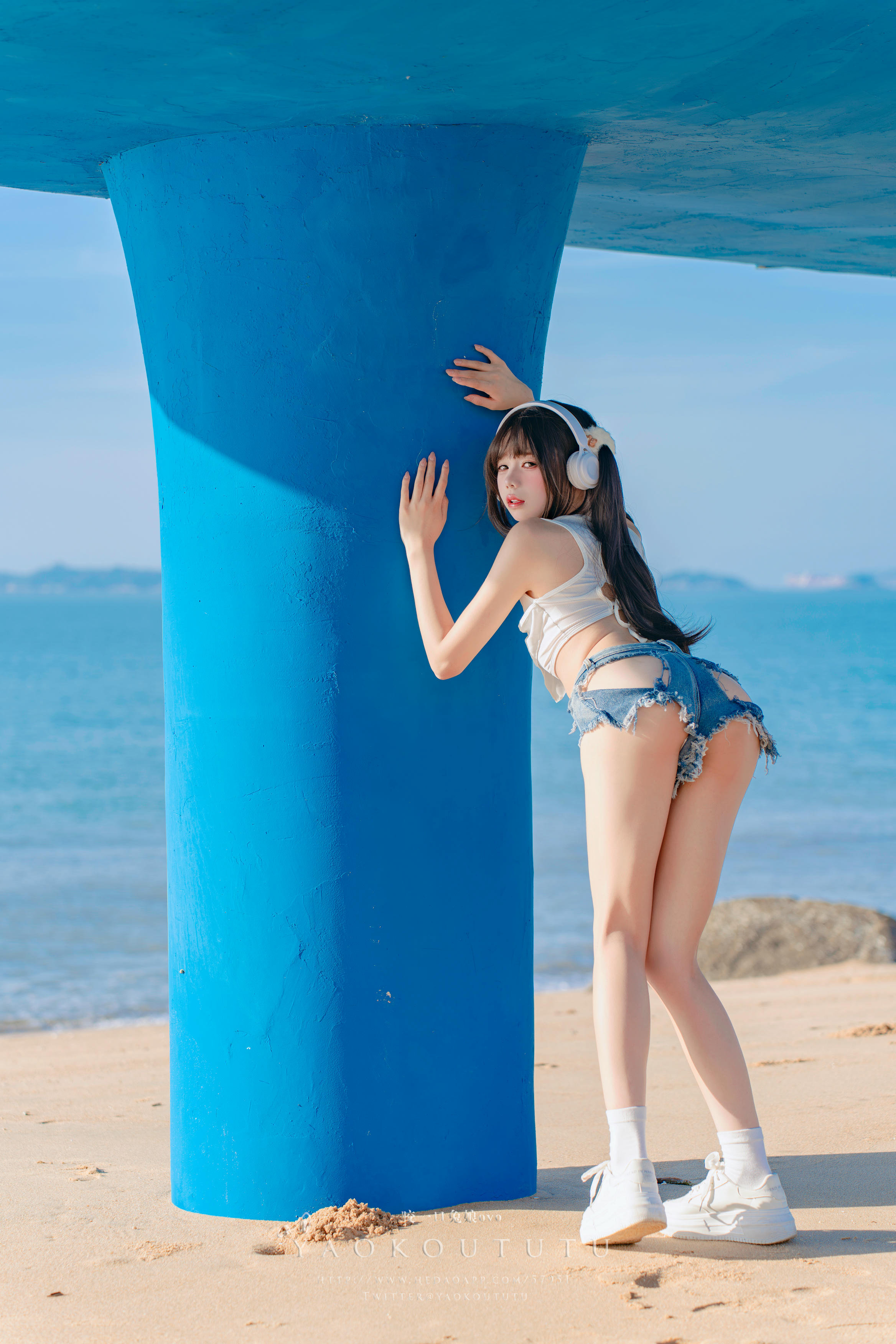 黏黏团子兔 NO.081 咬一口兔娘ovo 八月订阅『海音旋律』Mr.Chu [71P1V 1.44GB]_第1集