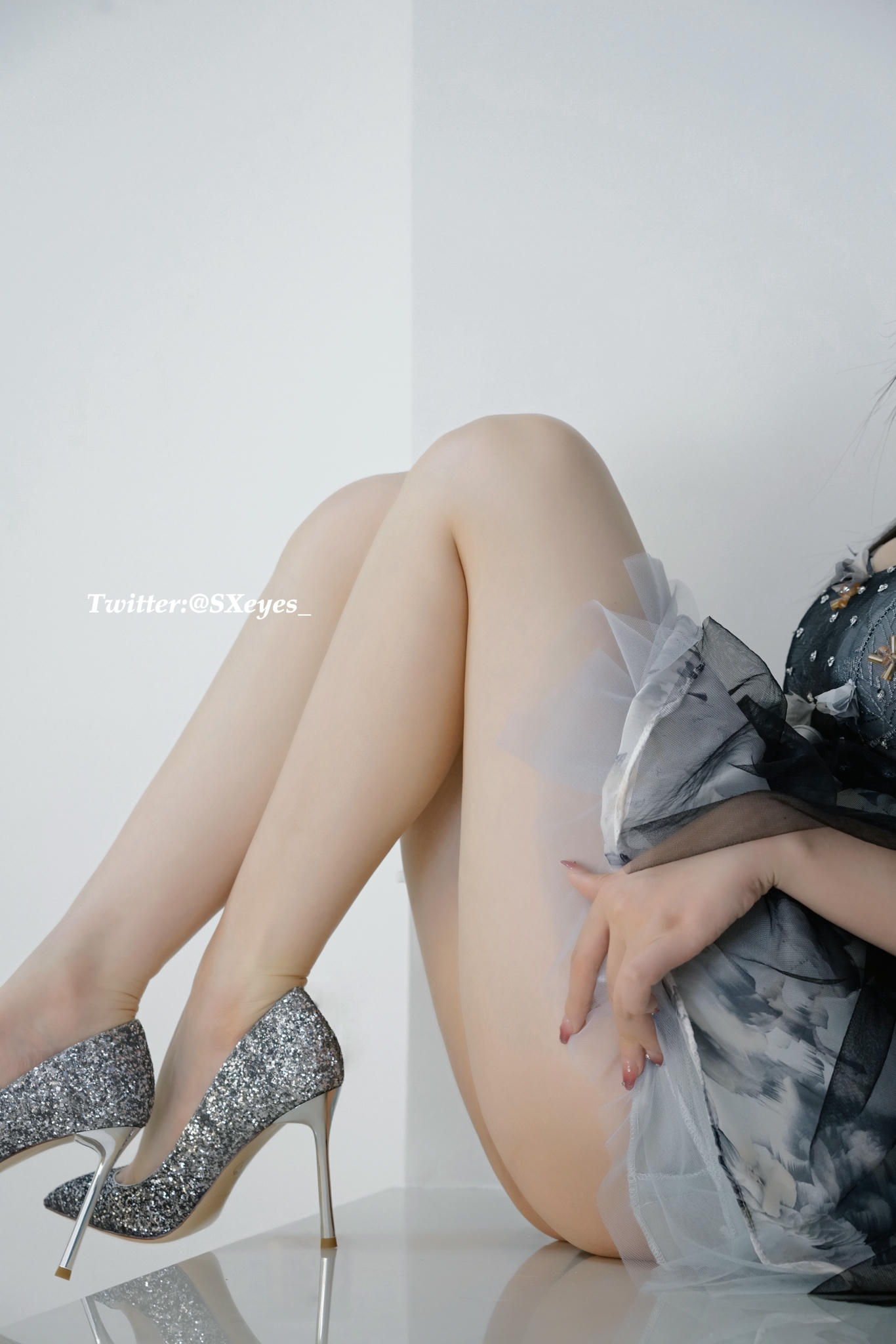 眼酱大魔王w NO.058 23年4月 fantia订阅[38P-2V-179.1M]-花_第1集