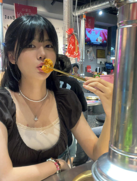 眼酱大魔王w NO.060 23年05月fantia会员合集 [54P1V-308MB]-卯月桃子🐰_第1集