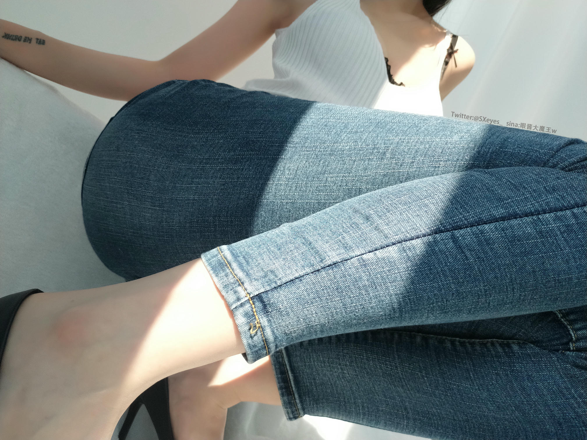 眼酱大魔王w NO.015 牛仔裤 [32P-164M]_第2集