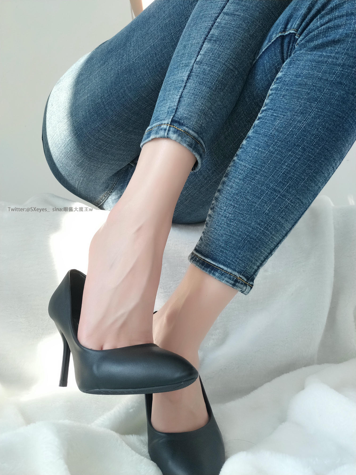 眼酱大魔王w NO.015 牛仔裤 [32P-164M]_第1集