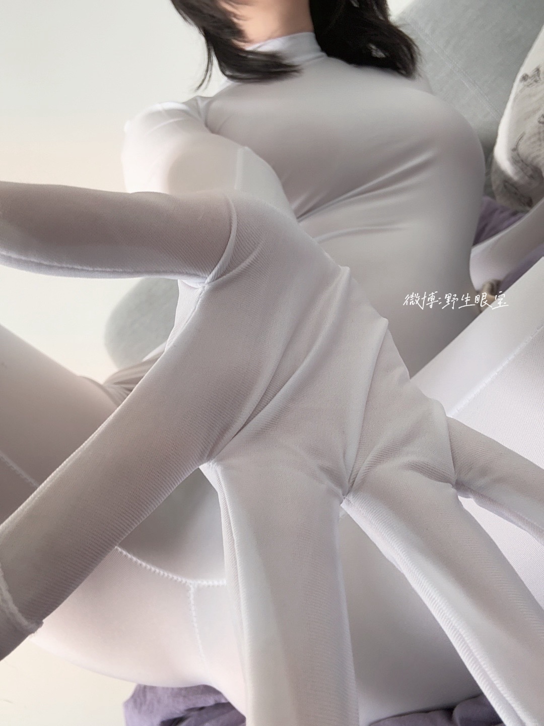 眼酱大魔王w NO.072 Fantia 2024年10月订阅 (6套)[43P-3V-131.9M]-2024.10.26 白い連体衣💕 [5P 1V]_第1集