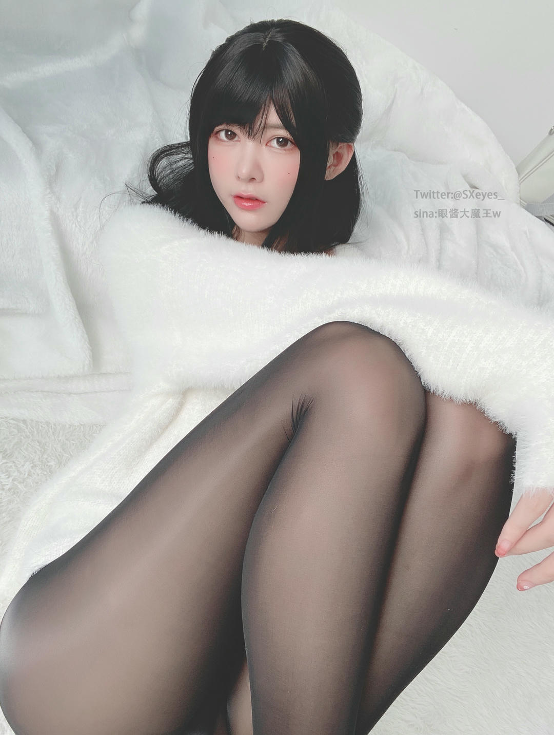 眼酱大魔王w NO.019 毛衣黑丝 [39P1V-190MB]_第1集