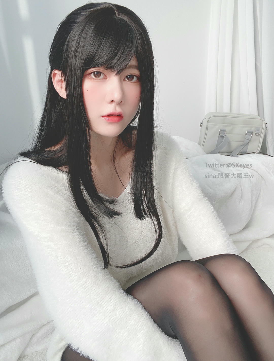 眼酱大魔王w NO.019 毛衣黑丝 [39P1V-190MB]_第1集