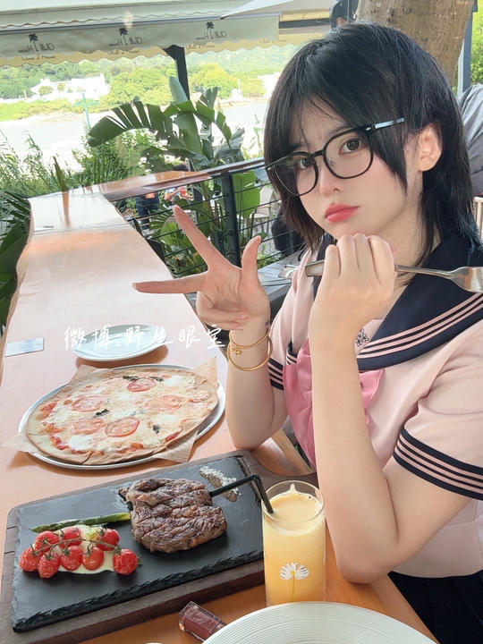 眼酱大魔王w NO.072 Fantia 2024年10月订阅 (6套)[43P-3V-131.9M]-2024.10.31 10月ありがとうございました [4P]_第1集