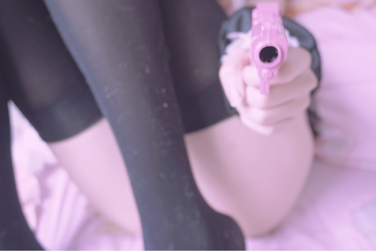 眼酱大魔王w 合集1 - 2-持枪少女_第1集