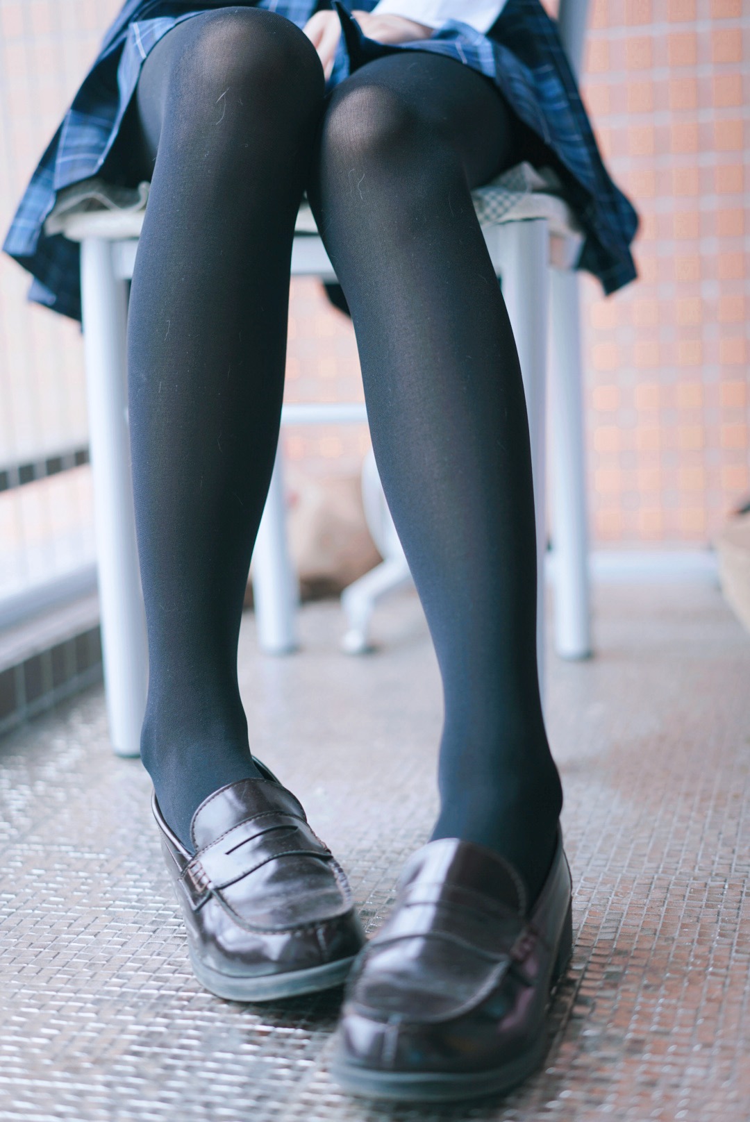 眼酱大魔王w 合集1 - 2-跪姿阳台真空jk_第1集