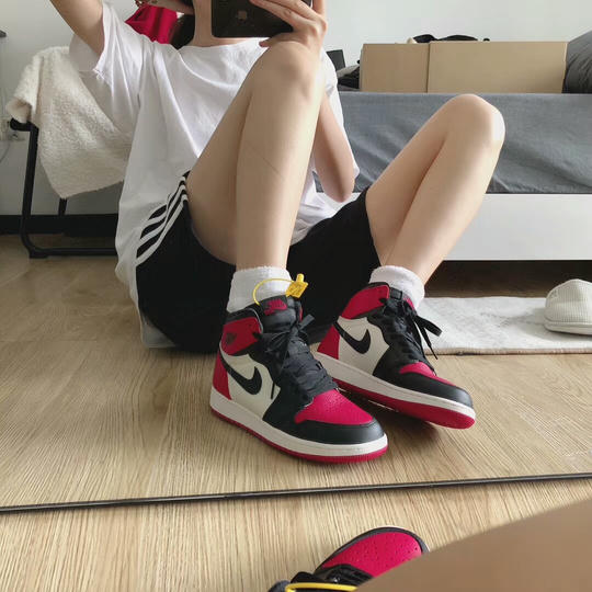 眼酱大魔王w 合集2 - 2-眼眼朋友圈与一些脸照_第1集