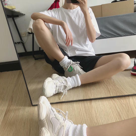 眼酱大魔王w 合集2 - 2-眼眼朋友圈与一些脸照_第1集