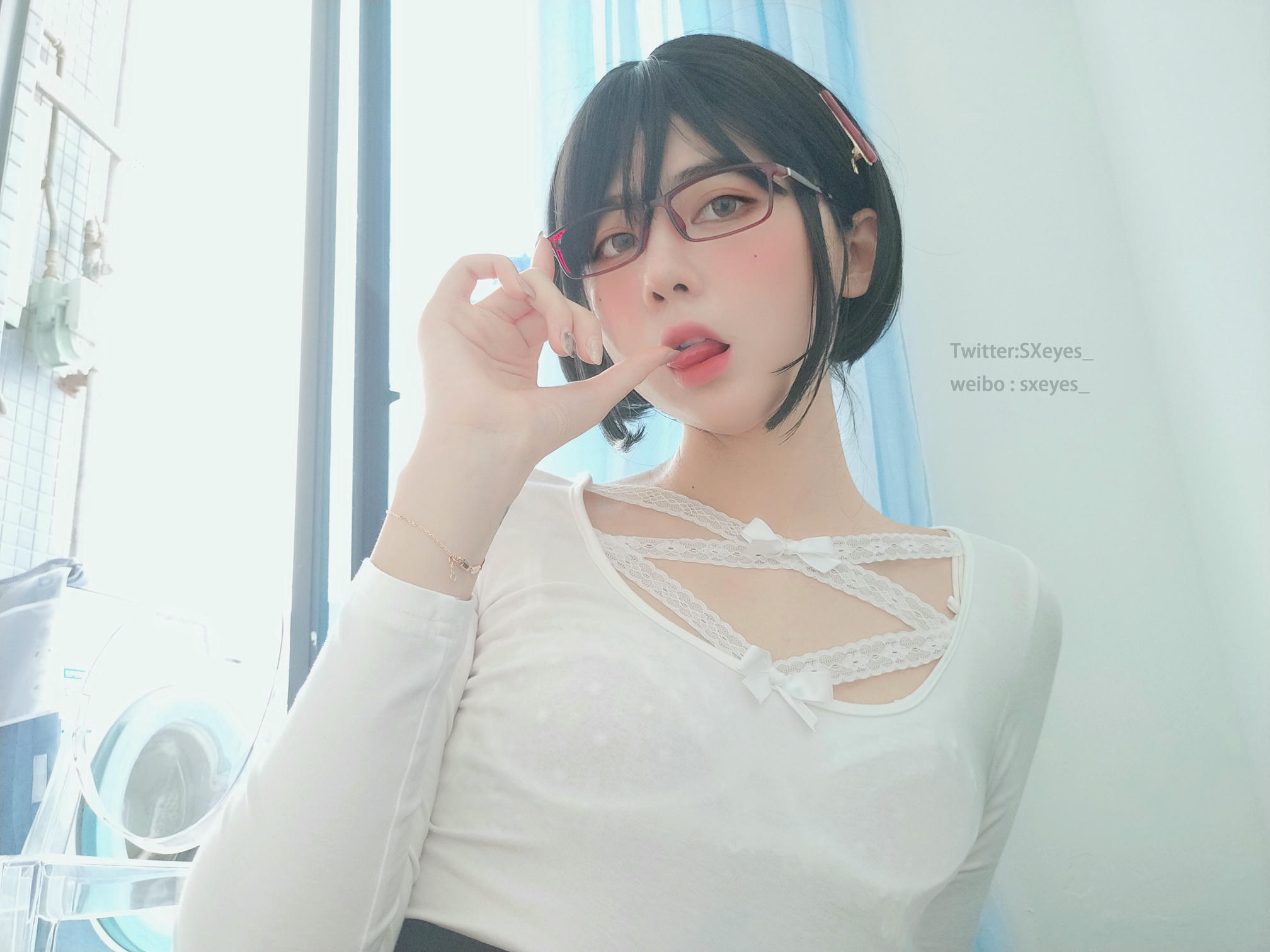 眼酱大魔王w NO.024 白蕾丝姐姐 [27P-126MB]_第1集