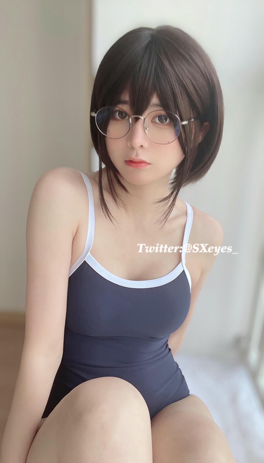 眼酱大魔王w NO.048 [Fantia] 04-08月合集 (17套) [90P8V-753MB]-2022-04-12 動畫_🐻‍❄️スク水 [5P1V-30.18MB]_第1集