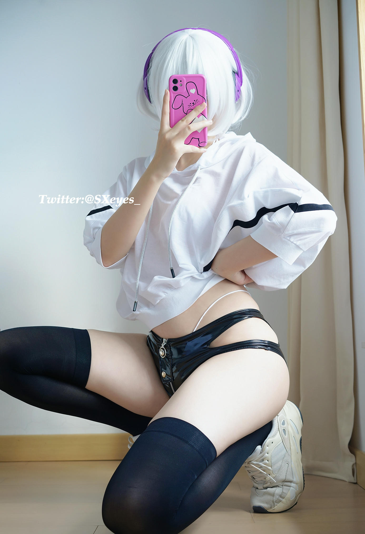 眼酱大魔王w NO.054 22年10月会员图集 [26P2V 304MB]-むちむちパーカー➕ビキニ🍑_第1集