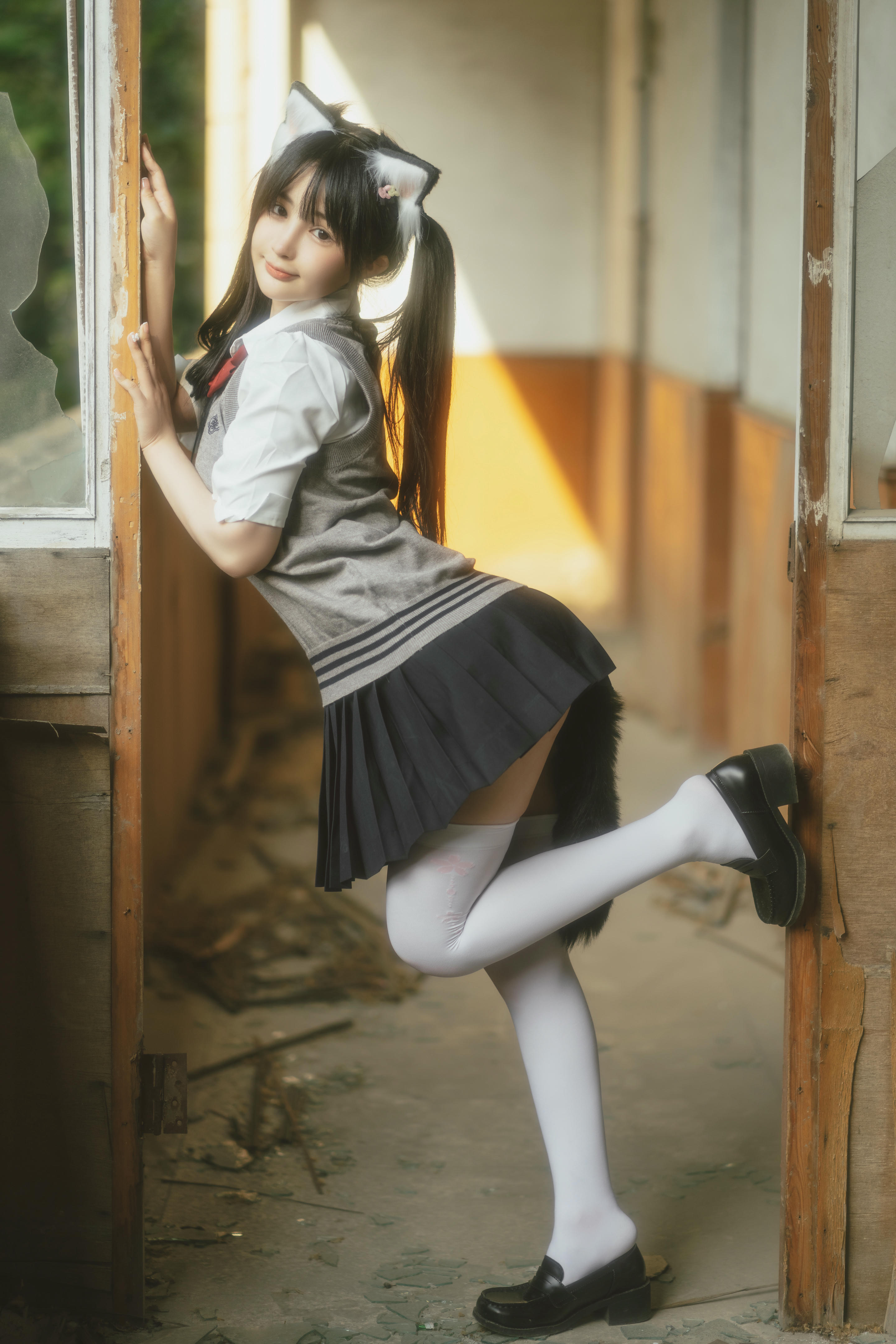 樱井宁宁-桜井宁宁 NO.055 废墟jk [74P 1.73GB]_第1集