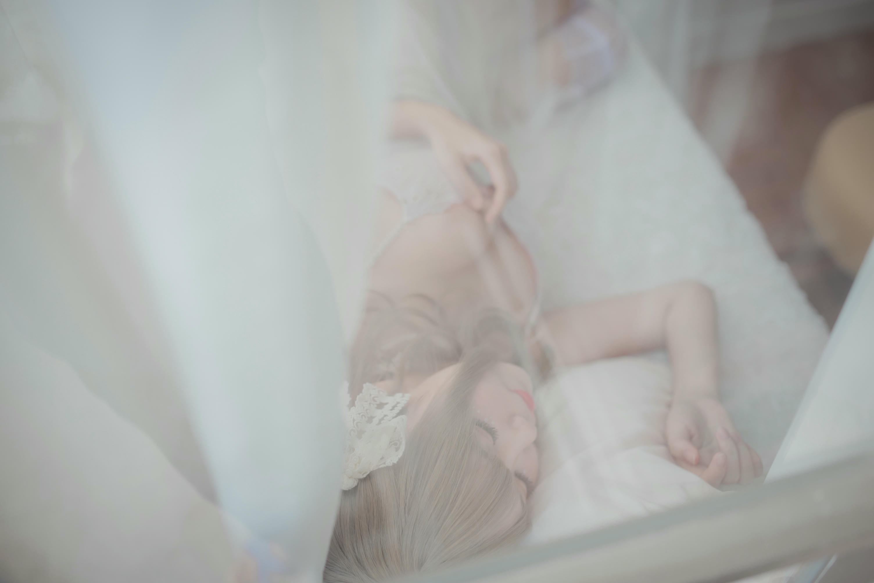 Yoko宅夏 NO.001 白色丝质连衣裙 [26P-161MB]_第1集