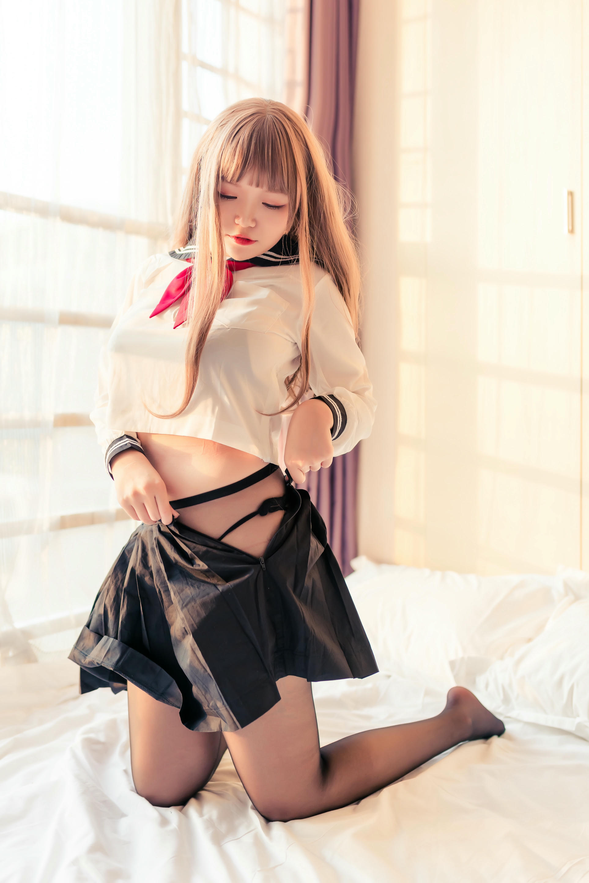 Yoko宅夏 NO.015 水手服黑丝 [30P-201MB]_第1集