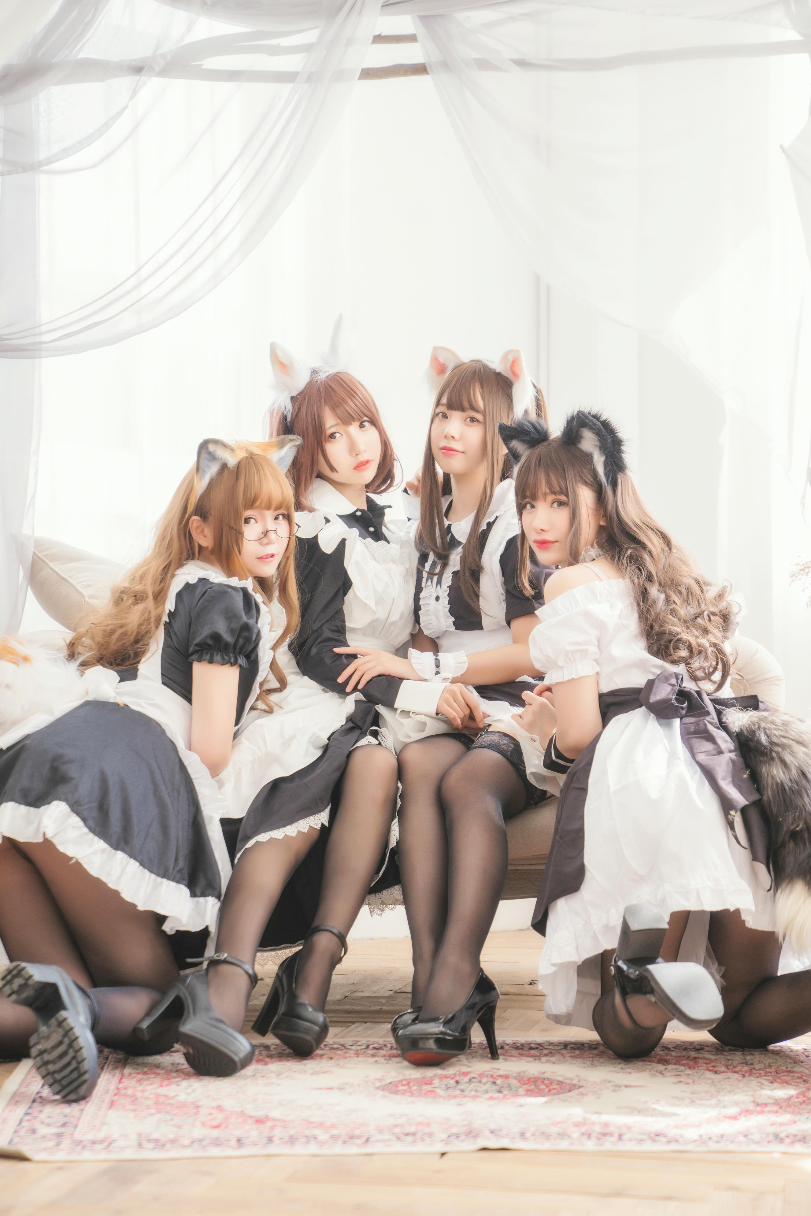 Yoko宅夏 NO.016 小野妹子w &白金&宅夏&前羽 四人彼女电子档 [176P-3720MB]_第1集