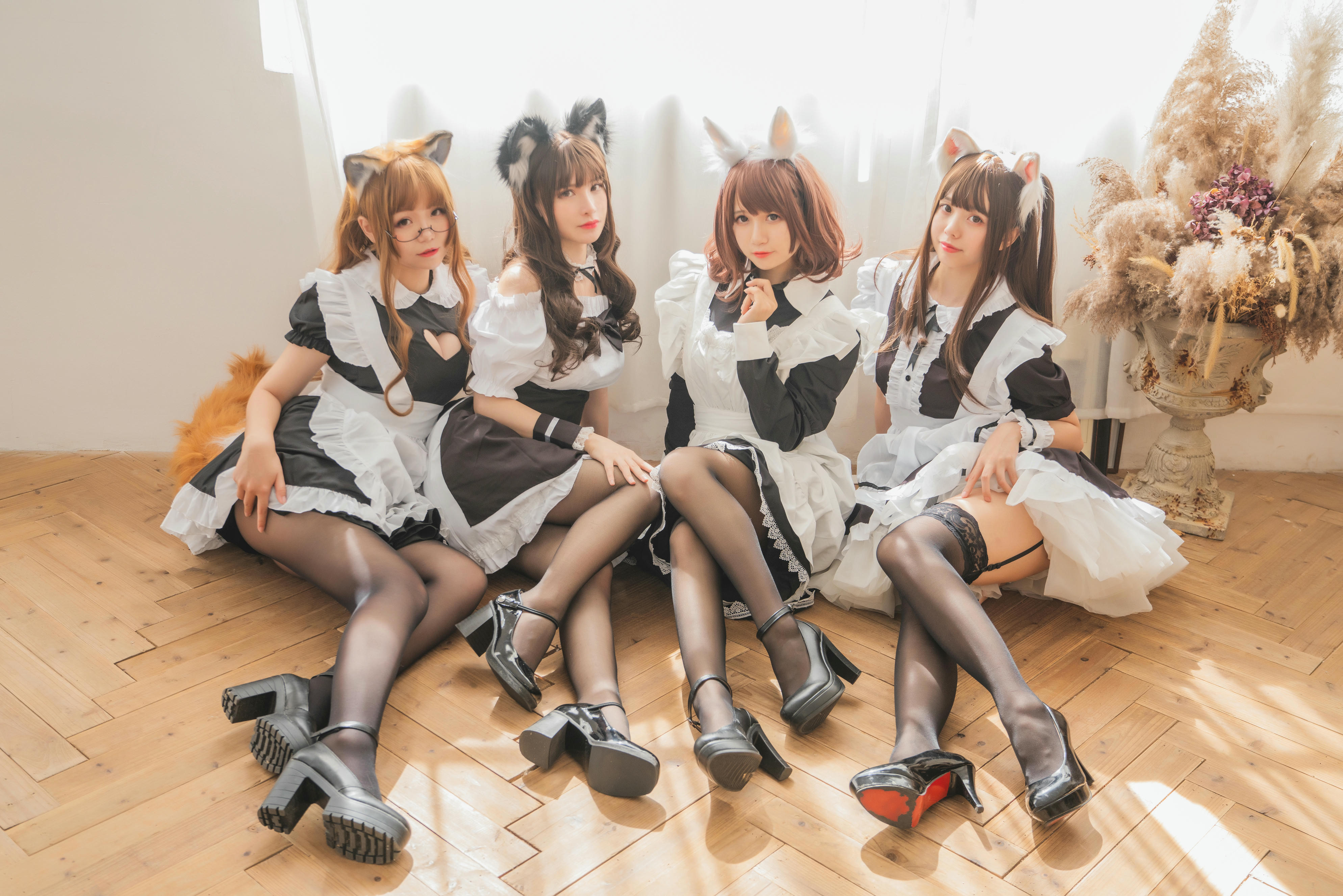 Yoko宅夏 NO.016 小野妹子w &白金&宅夏&前羽 四人彼女电子档 [176P-3720MB]_第2集