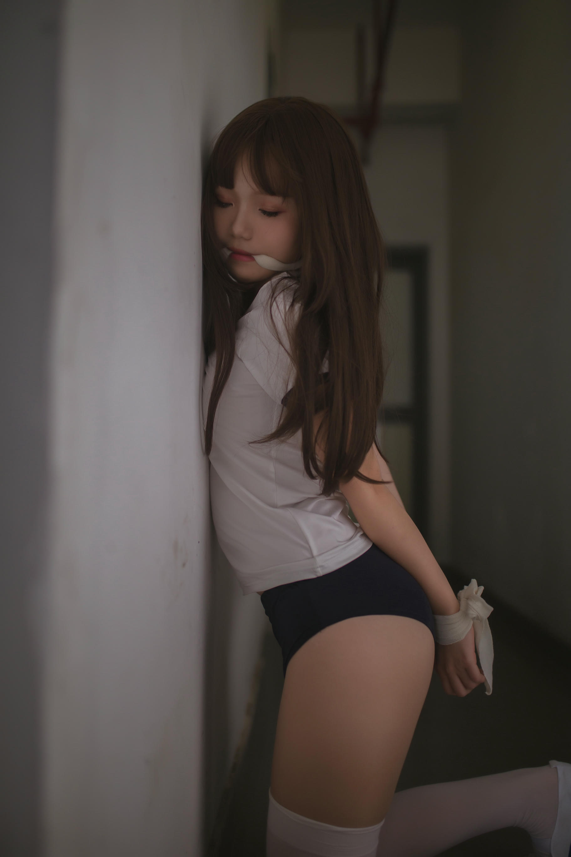 Yoko宅夏 NO.002 白丝捆绑 [30P-204MB]_第1集