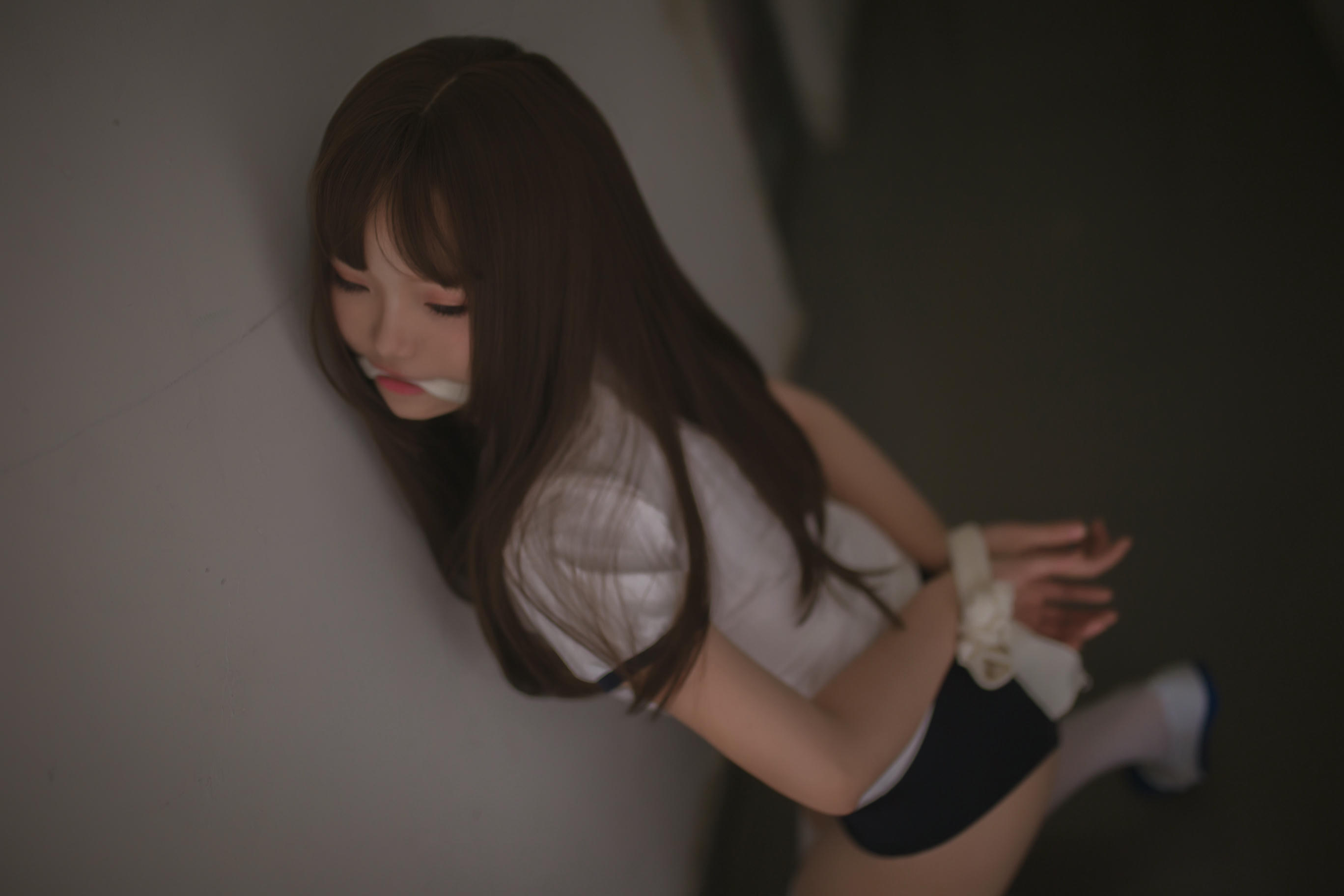 Yoko宅夏 NO.002 白丝捆绑 [30P-204MB]_第1集