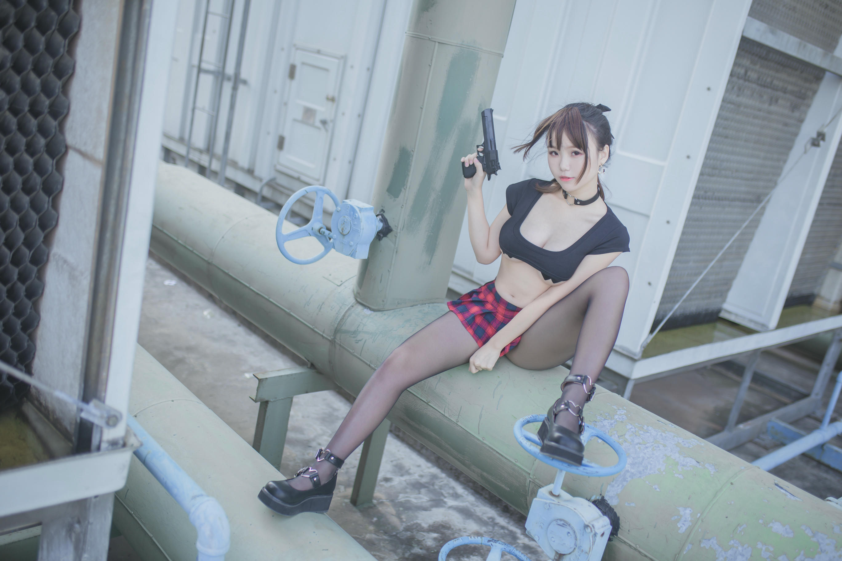 Yoko宅夏 NO.004 红色格子 [32P-188MB]_第1集