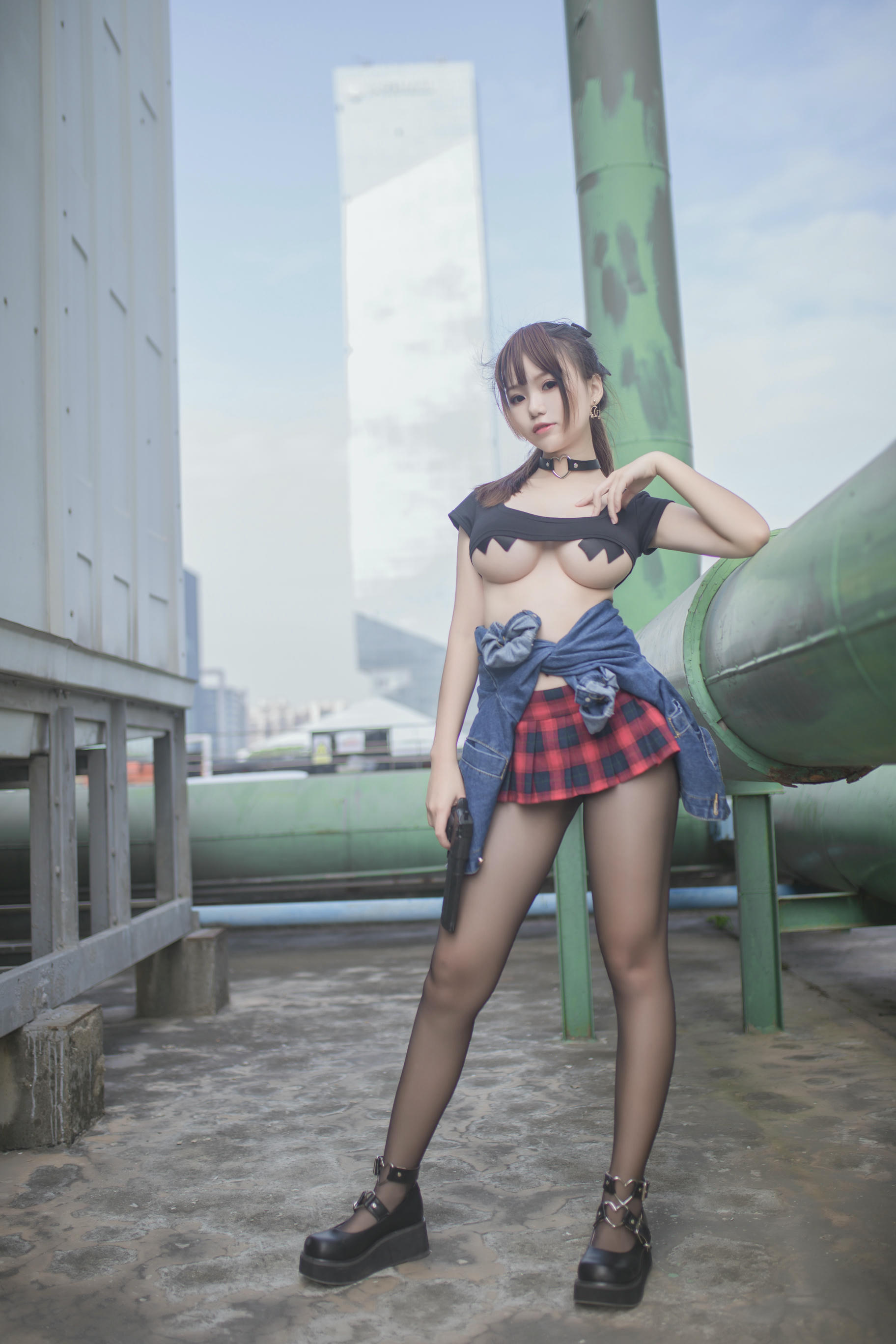 Yoko宅夏 NO.004 红色格子 [32P-188MB]_第2集