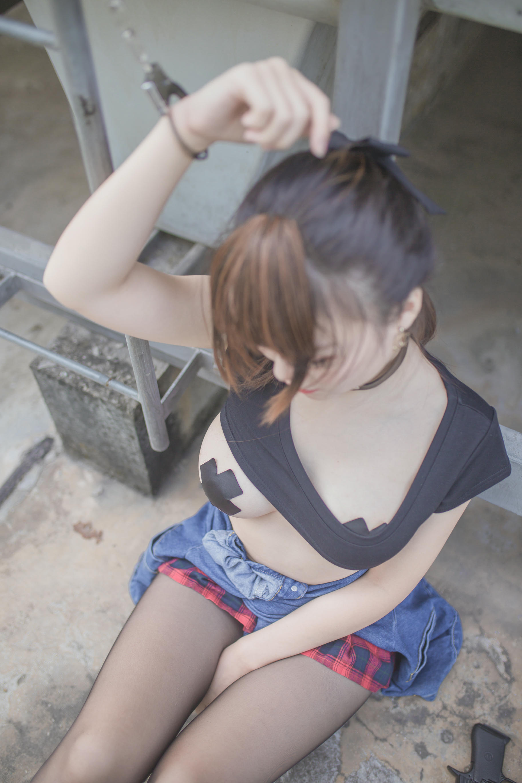 Yoko宅夏 NO.004 红色格子 [32P-188MB]_第2集