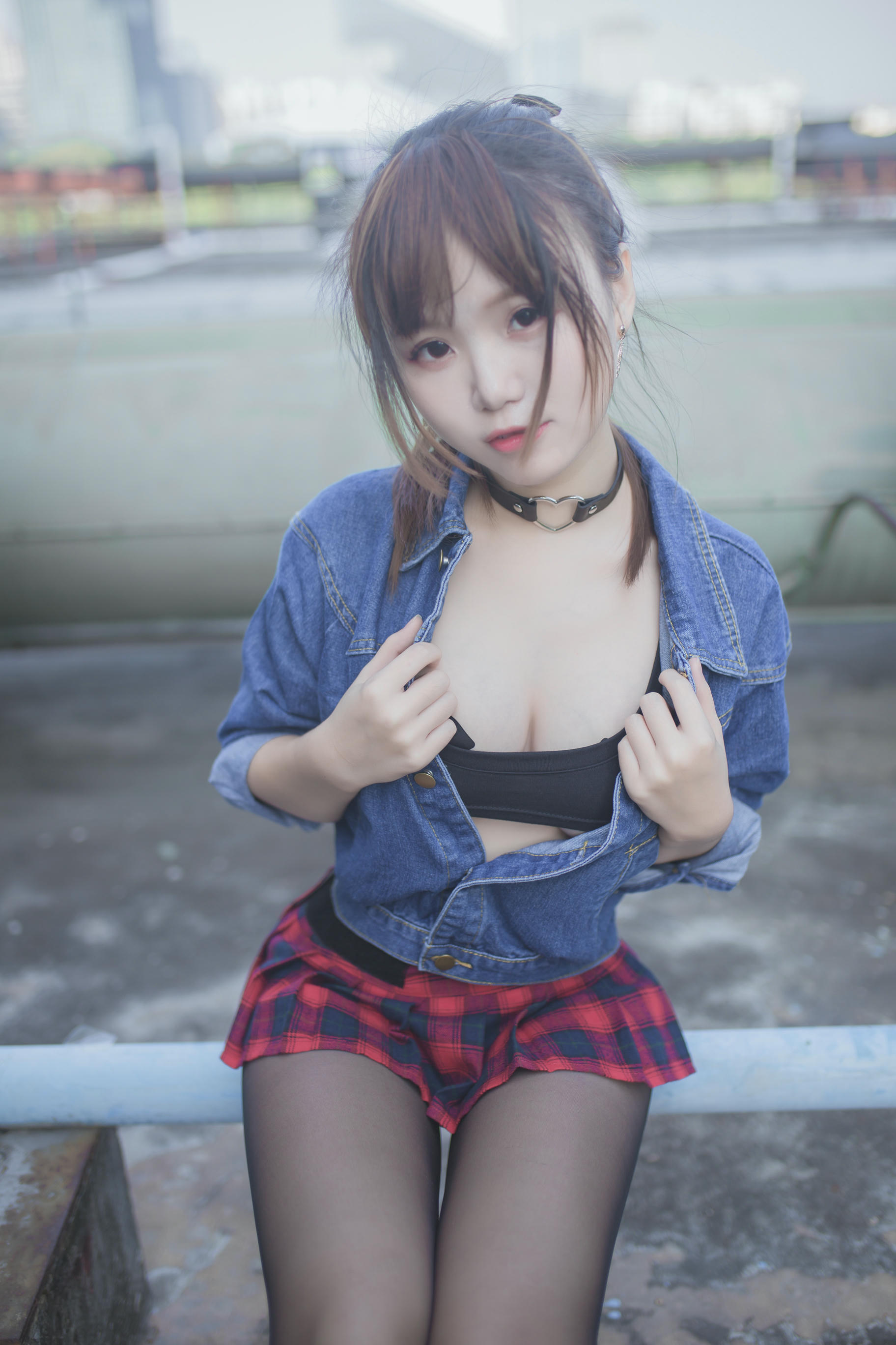 Yoko宅夏 NO.004 红色格子 [32P-188MB]_第1集