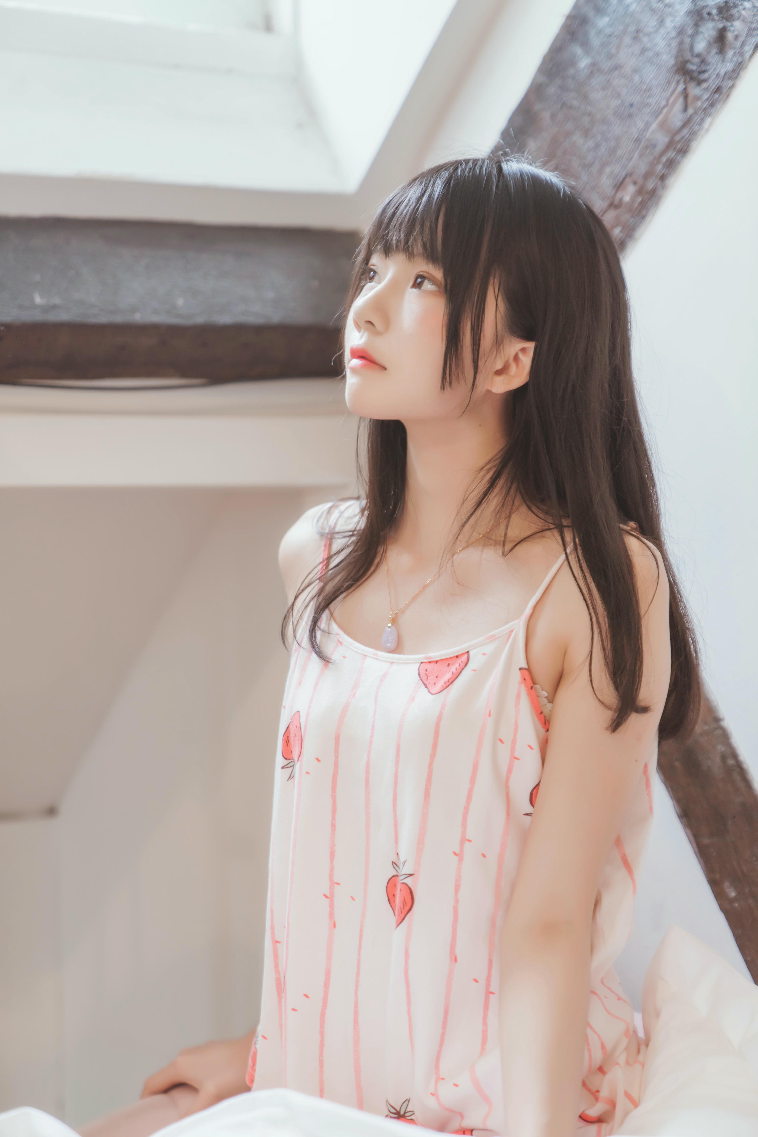 桜桃喵 NO.103 甜甜 [53P-837MB]-唇边小草莓_第1集