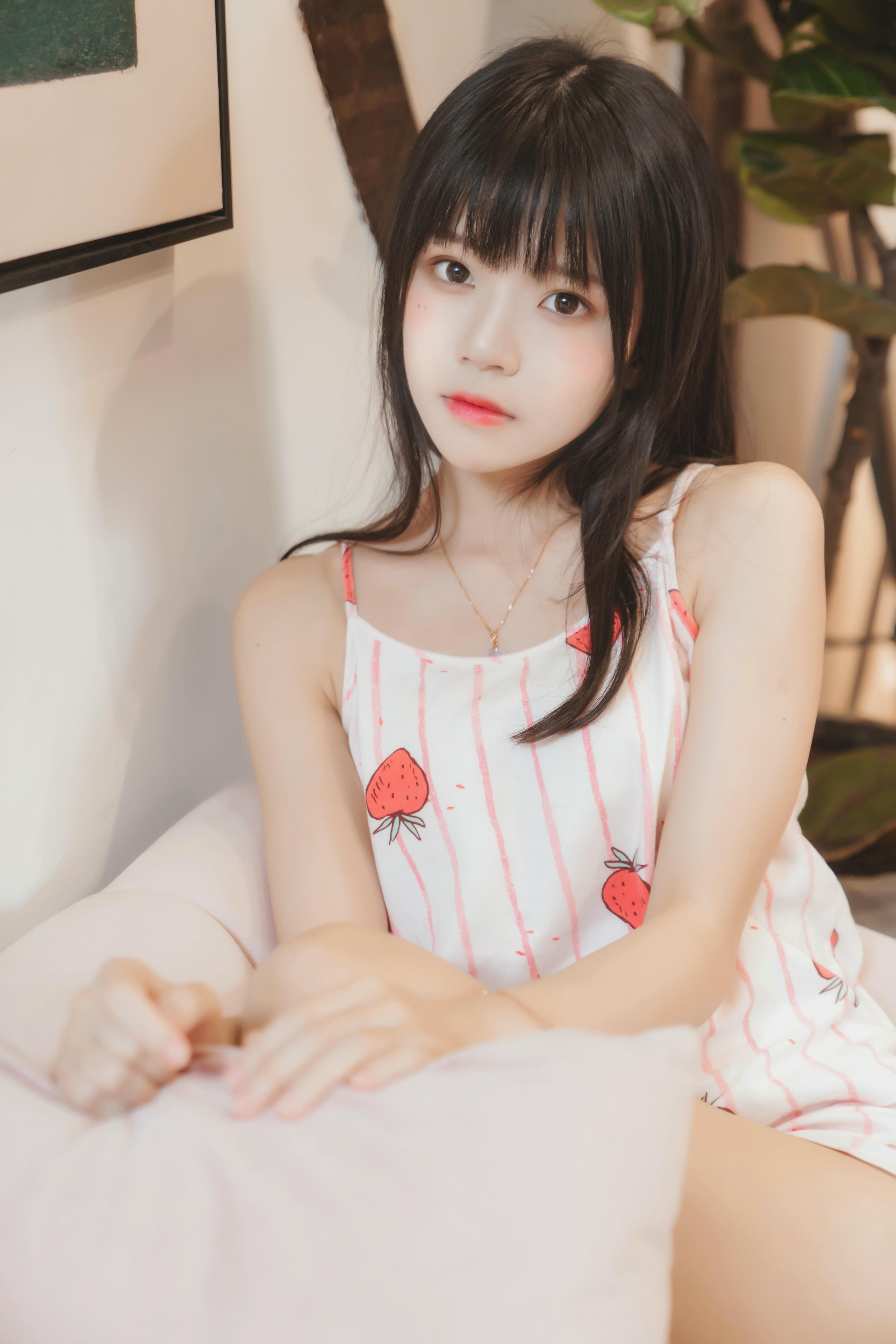 桜桃喵 NO.103 甜甜 [53P-837MB]-唇边小草莓_第1集