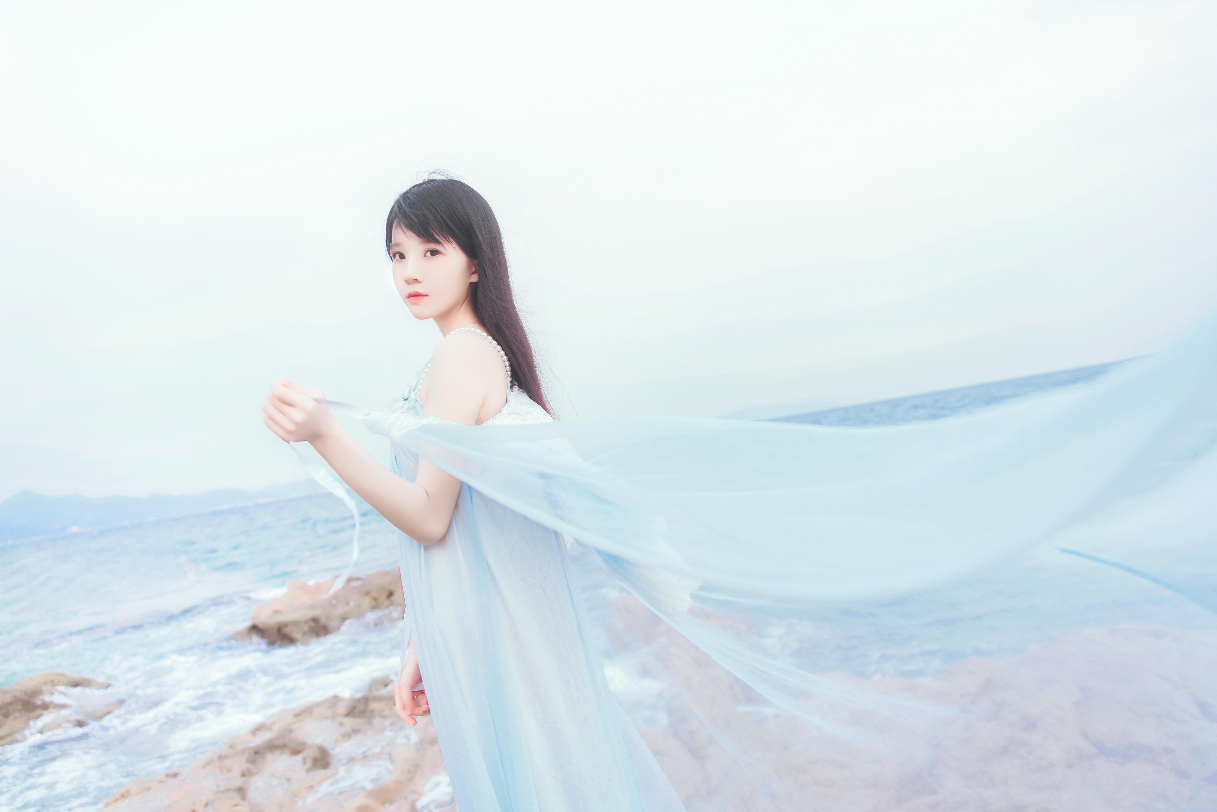 桜桃喵 NO.012 冬眠 长裙 [14P-233MB]_第1集