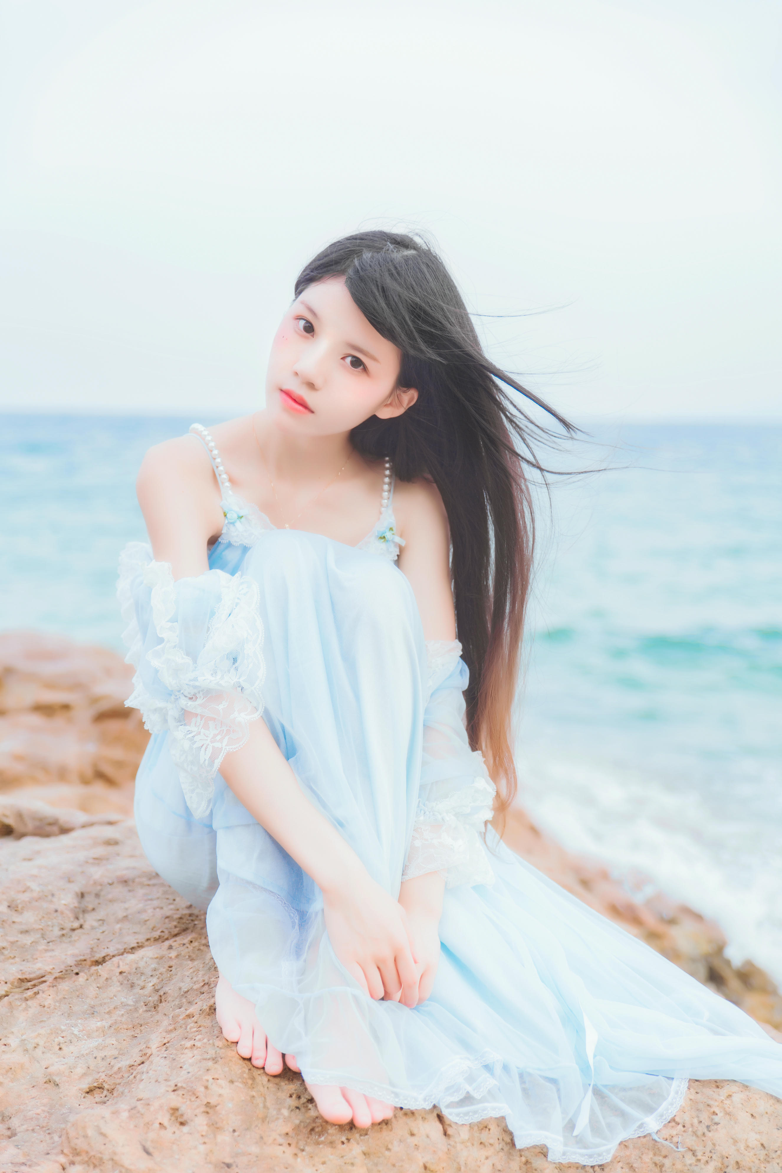 桜桃喵 NO.012 冬眠 长裙 [14P-233MB]_第1集