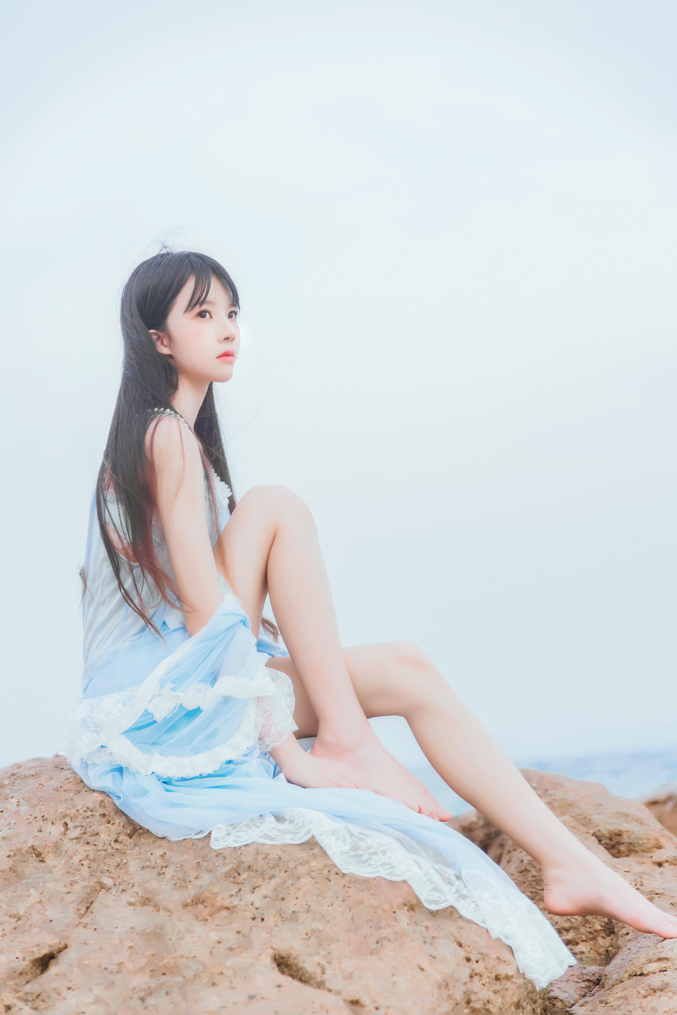 桜桃喵 NO.012 冬眠 长裙 [14P-233MB]_第1集