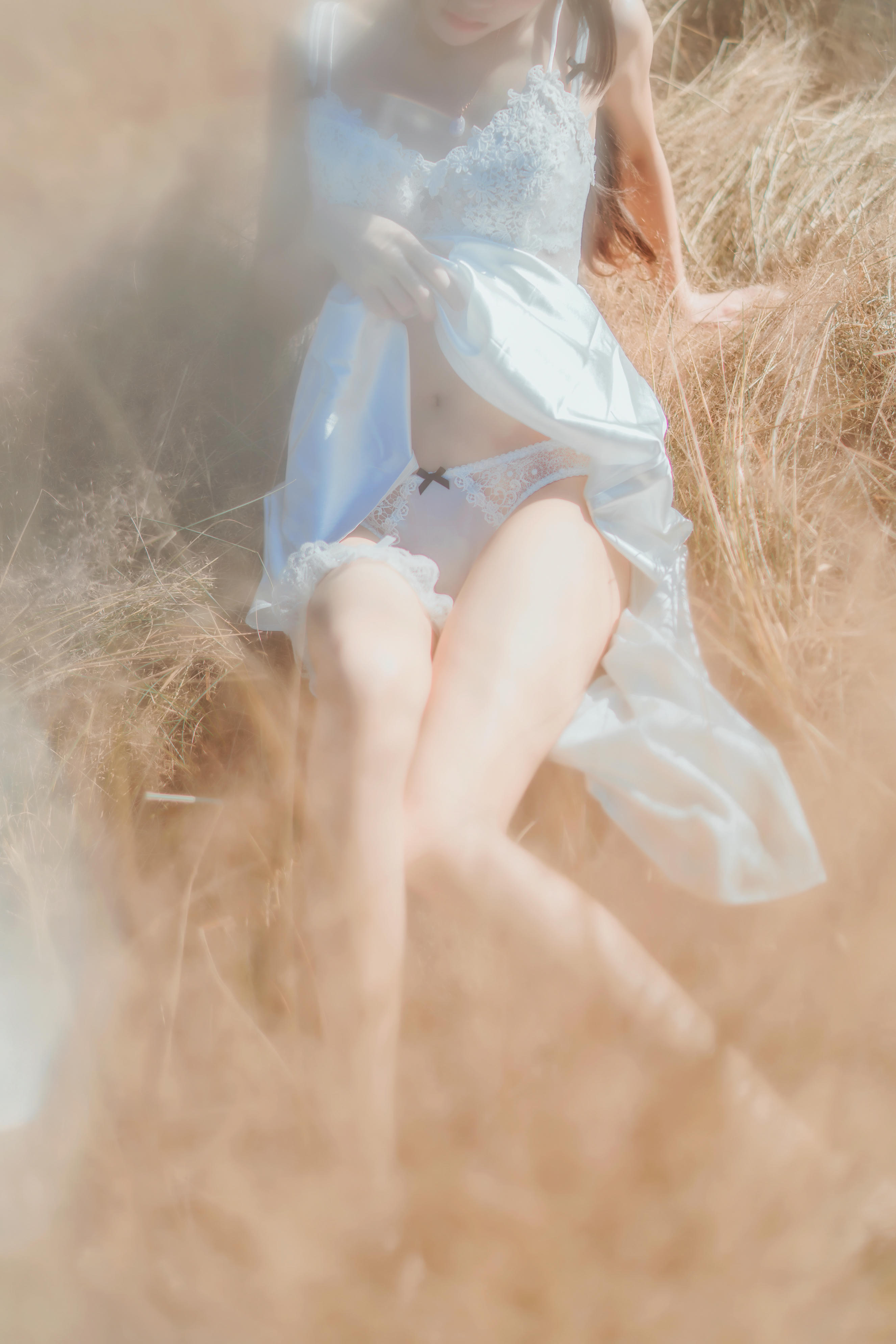 桜桃喵 NO.014 冬眠 白裙上 [48P-674MB]_第2集