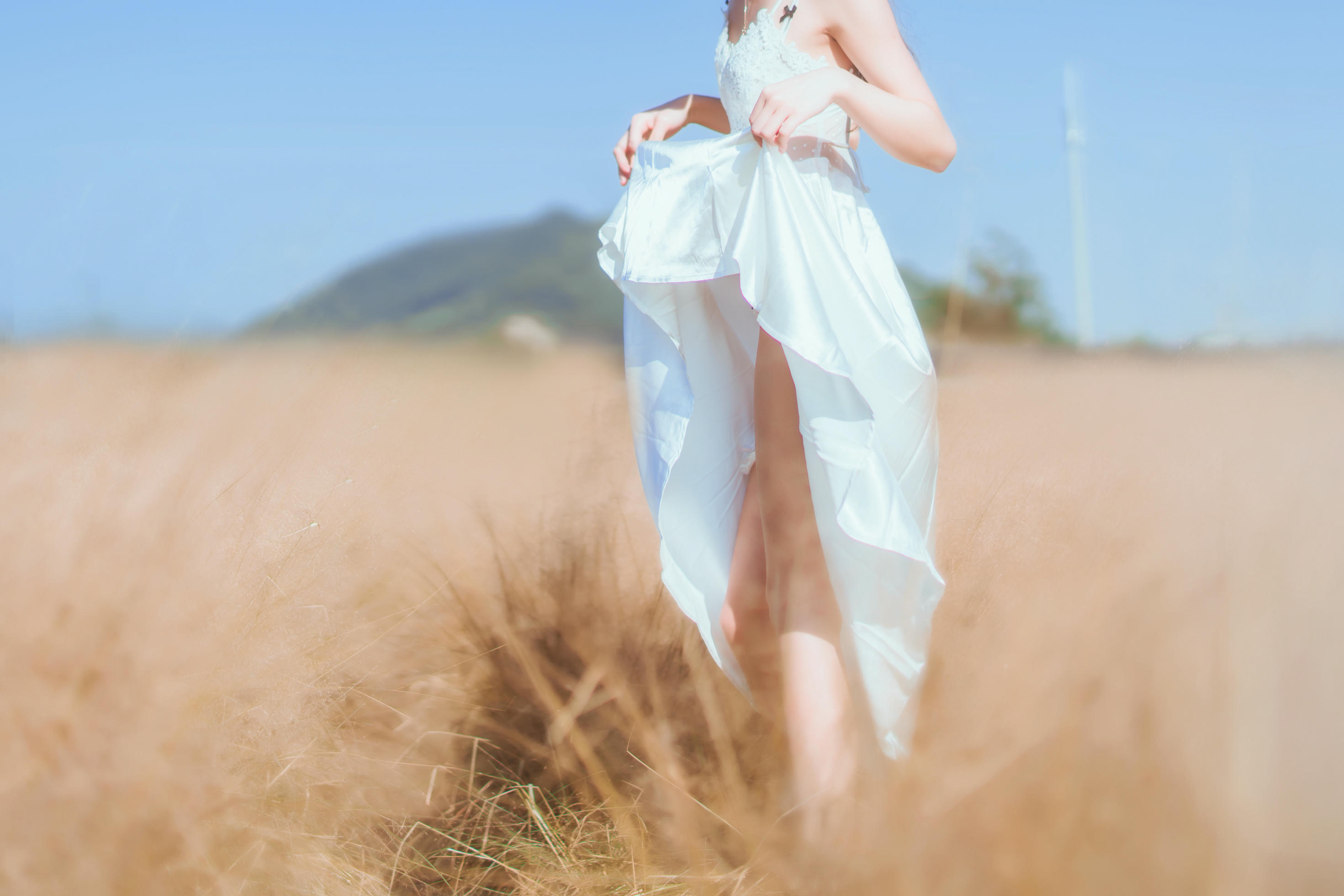 桜桃喵 NO.014 冬眠 白裙上 [48P-674MB]_第2集